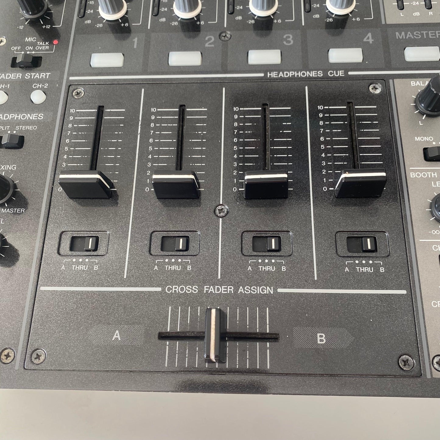 Used Pioneer DJM-700 - 4-Channel Professional DJ Mixer for sale at Turntable Trader – Refurbished DJ Equipment