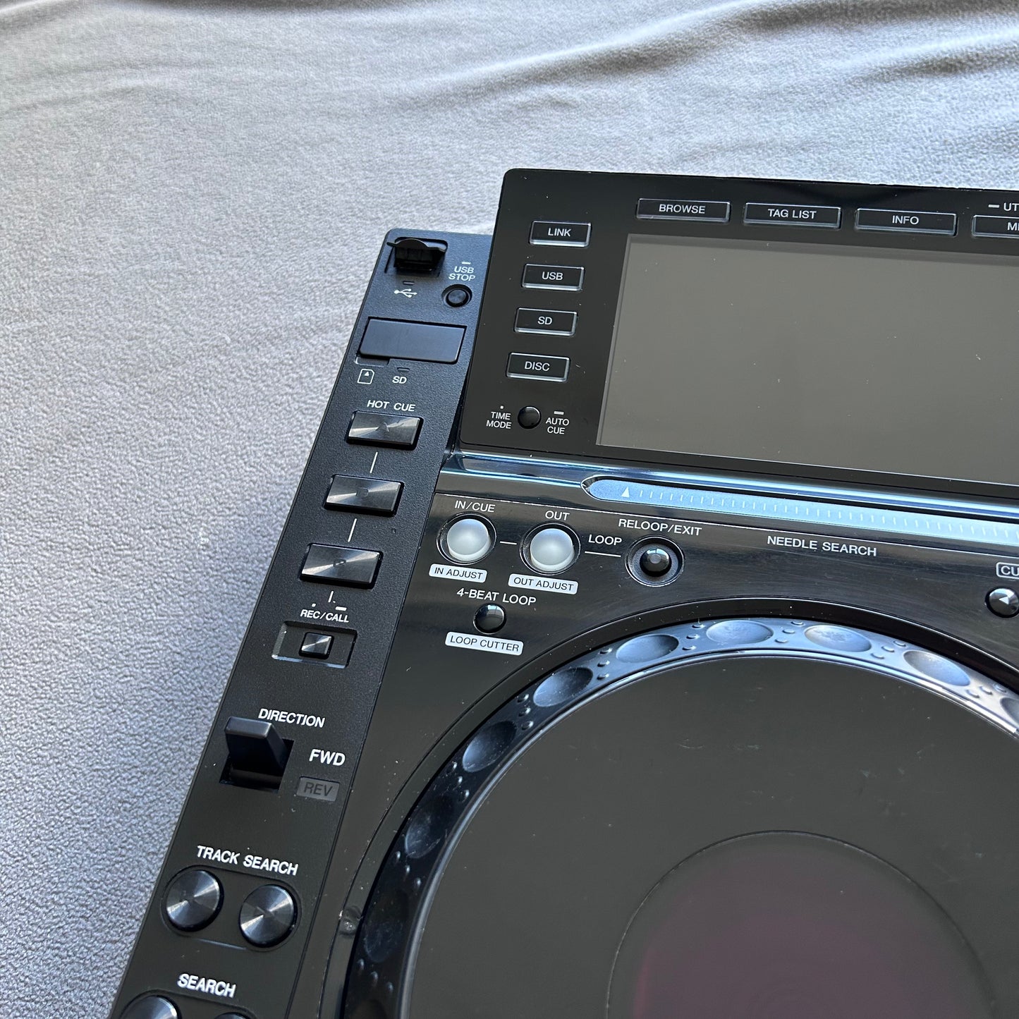 Pioneer CDJ 2000 - Professional DJ Media Player - Turntable Trader