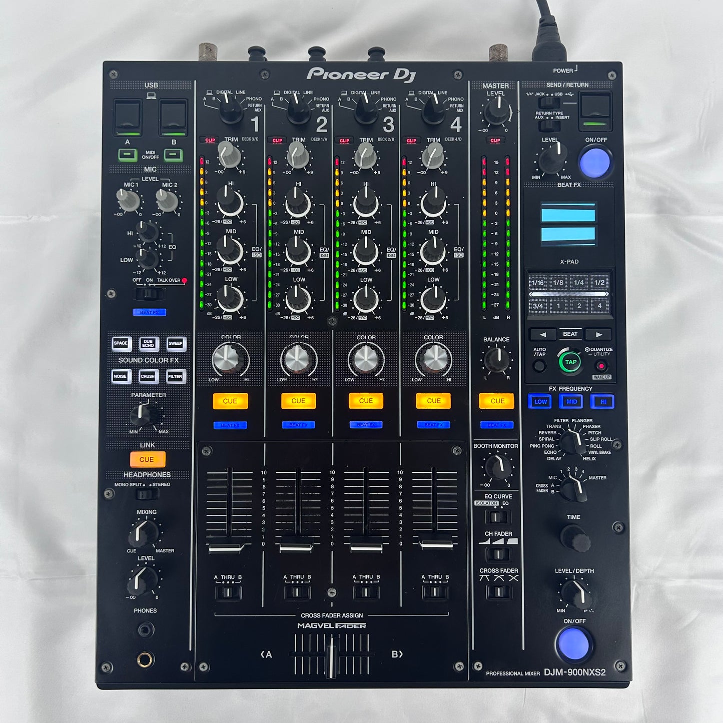 Pioneer DJM 900NXS2 - Professional 4-Channel DJ Mixer