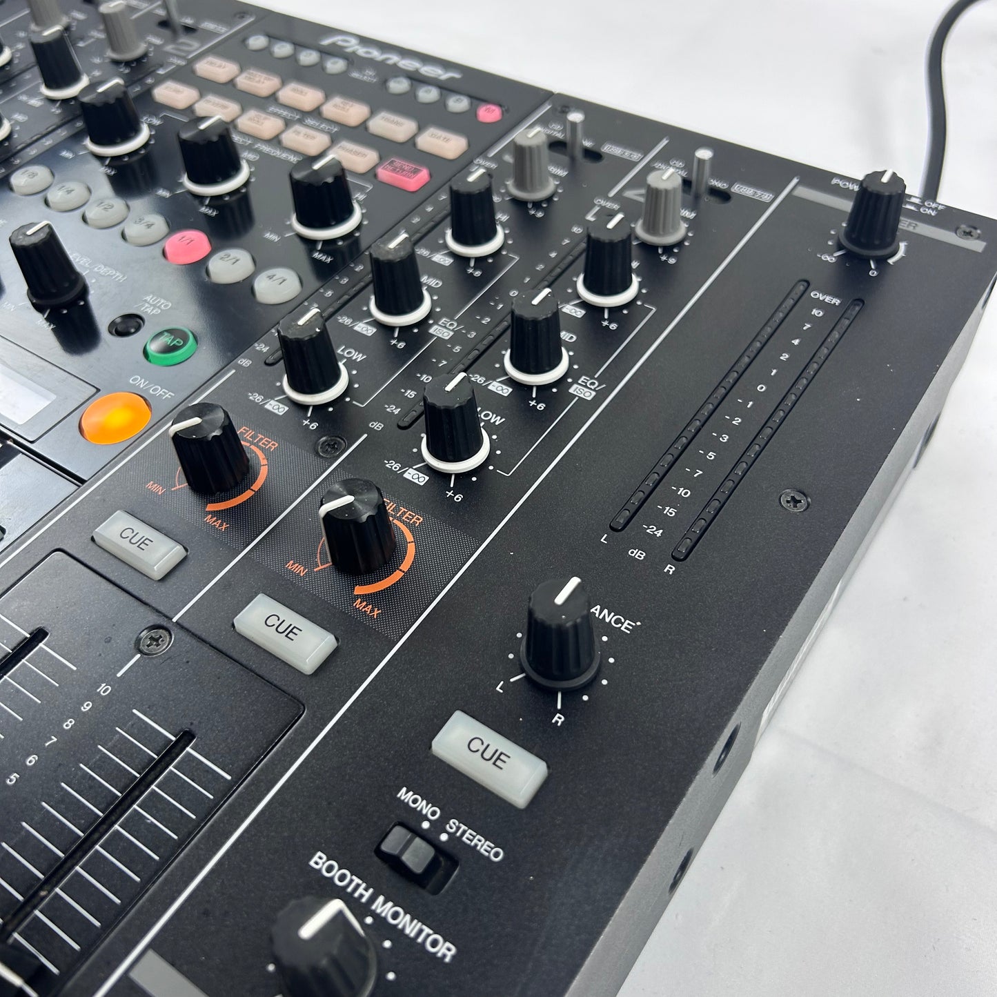 Pioneer DJM 2000 - 4 Channel Professional DJ Mixer