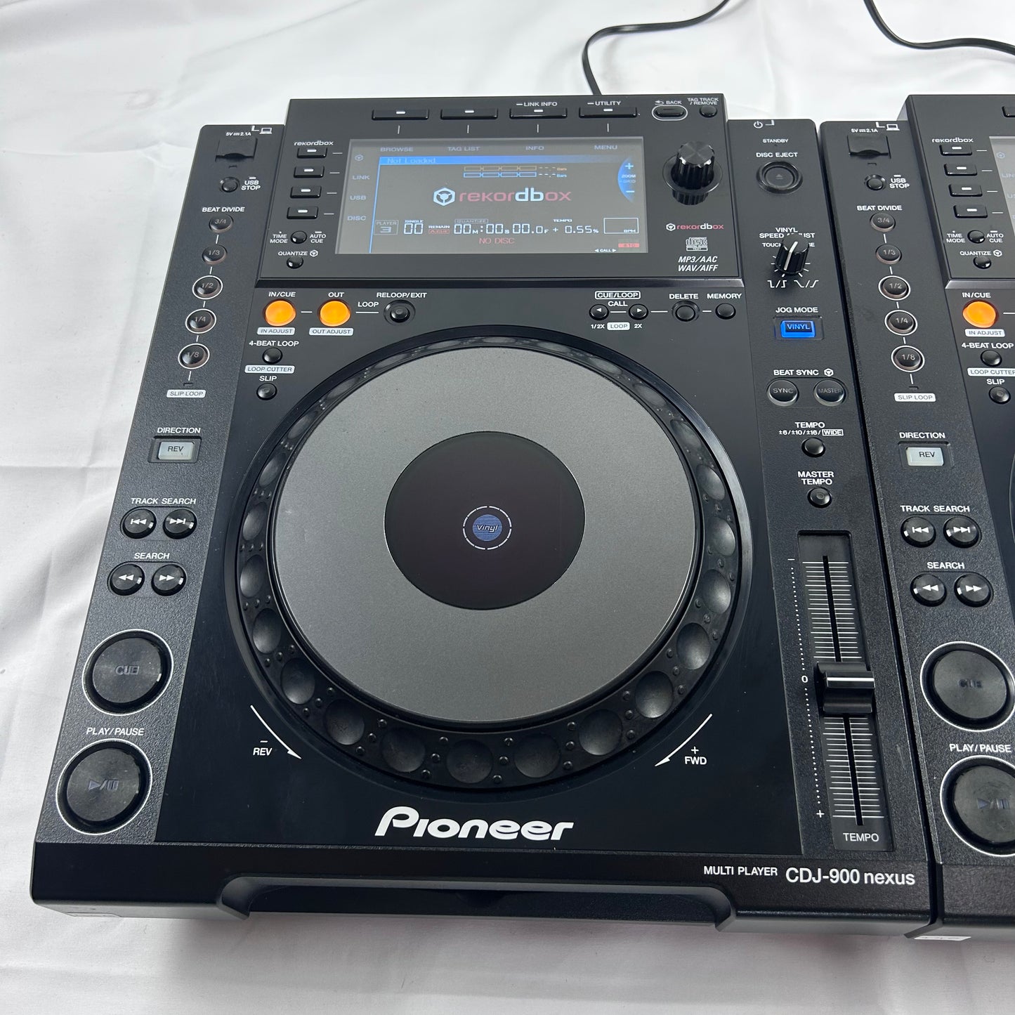 Pioneer CDJ 900 Nexus Pair - Professional DJ Media Players