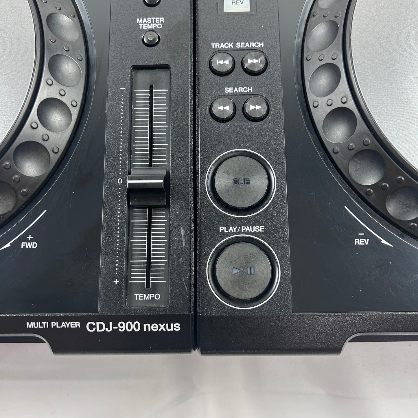 Pioneer CDJ 900 Nexus Pair - Professional DJ Media Players
