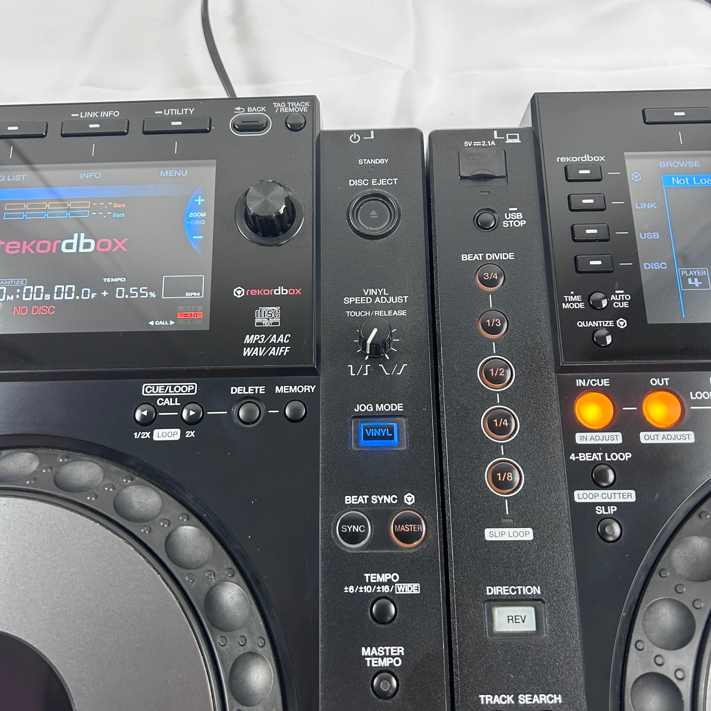 Pioneer CDJ 900 Nexus Pair - Professional DJ Media Players