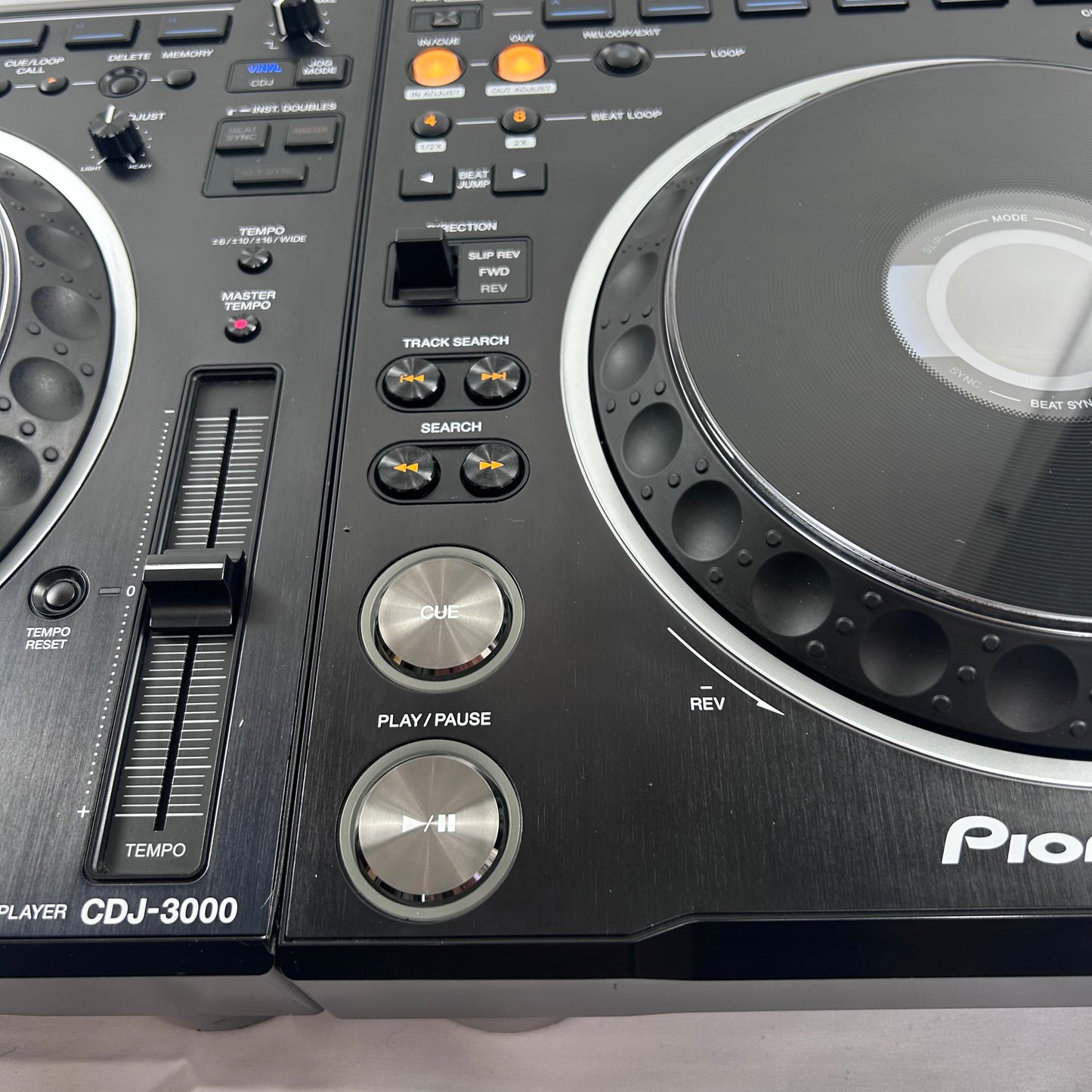 Pioneer CDJ 3000 Pair - Professional Multi-Player Decks