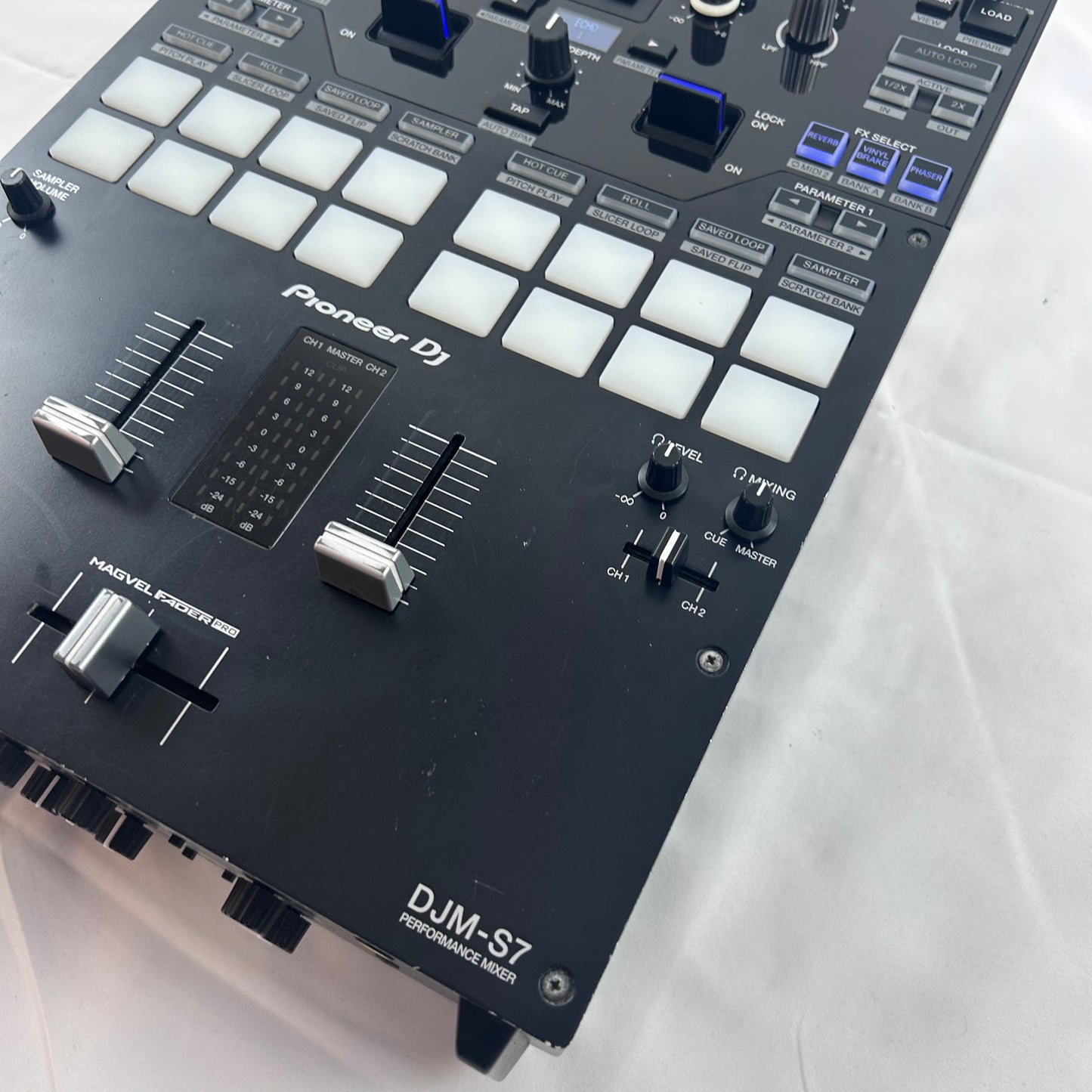 Pioneer DJM S7 - 2 Channel Scratch Performance DJ Mixer