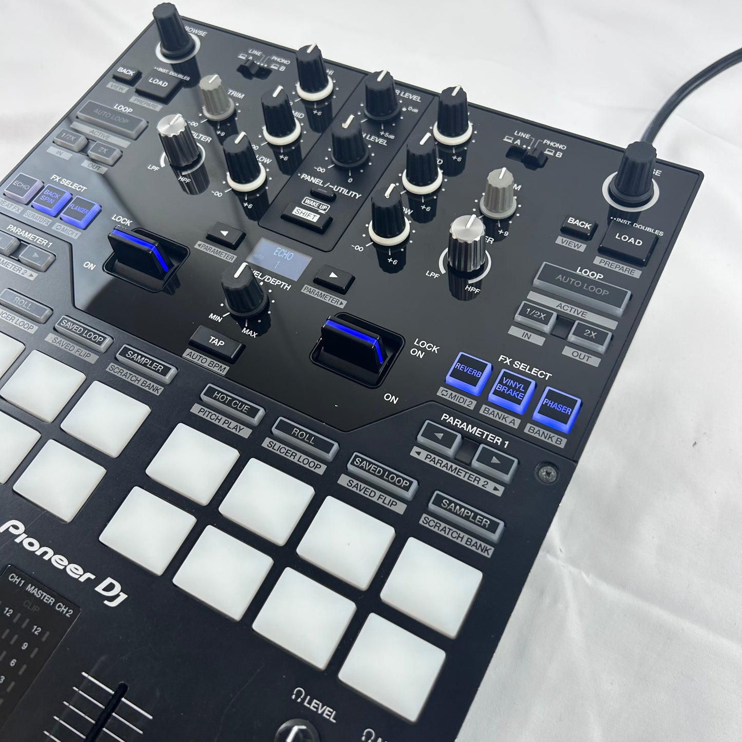 Pioneer DJM S7 - 2 Channel Scratch Performance DJ Mixer