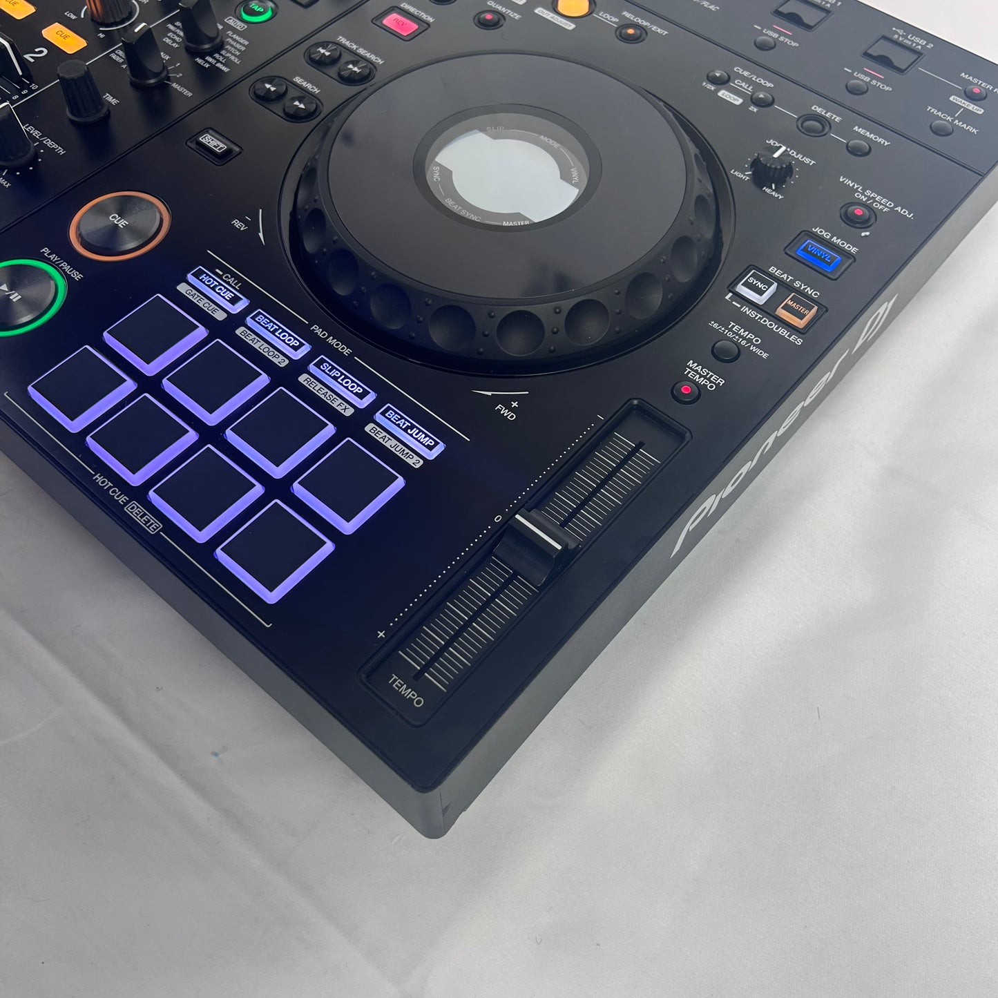 Pioneer DJ XDJ RX3 - Professional All-in-One DJ Controller