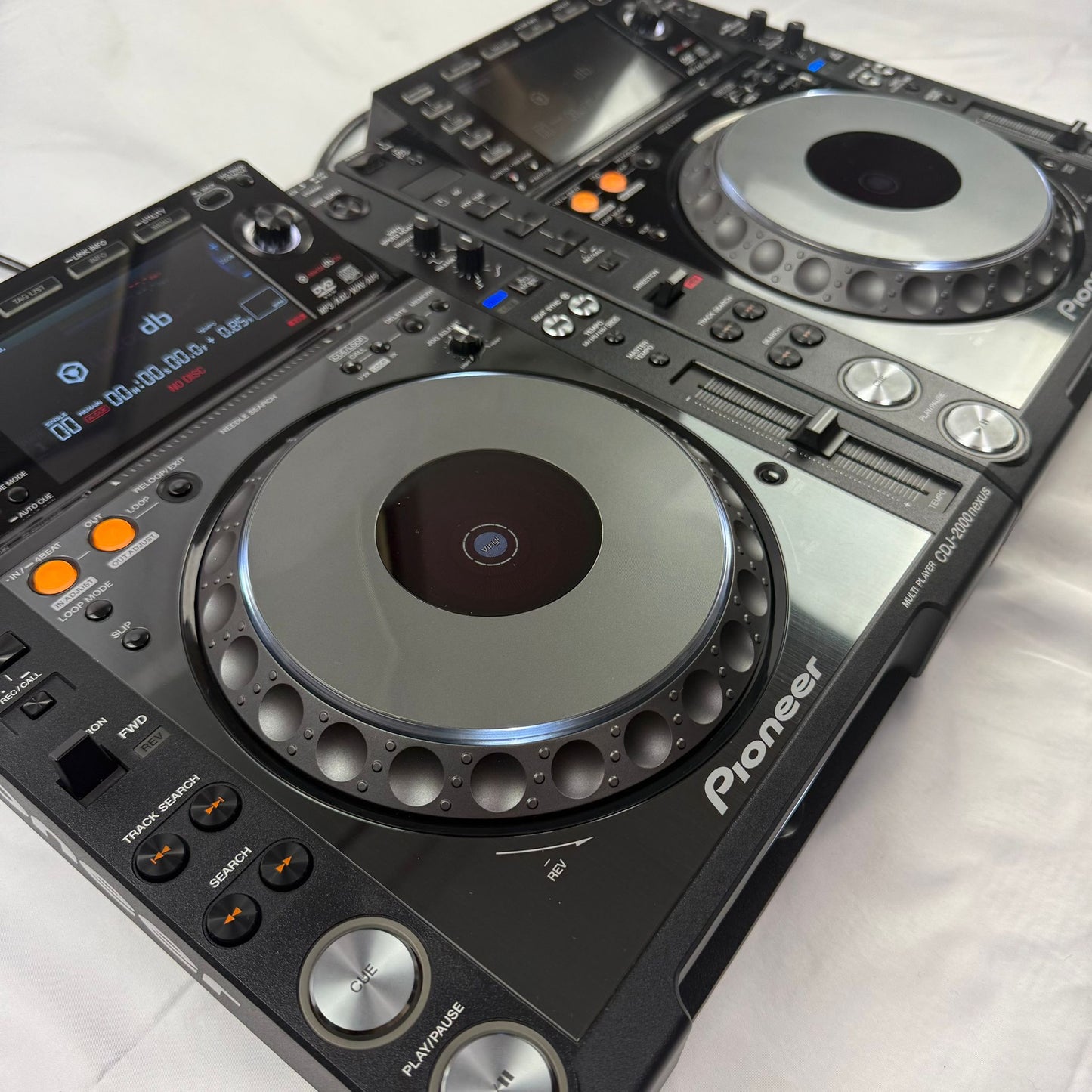 Pioneer CDJ 2000 Nexus Pair NXS - Professional DJ Media Players - Turntable Trader