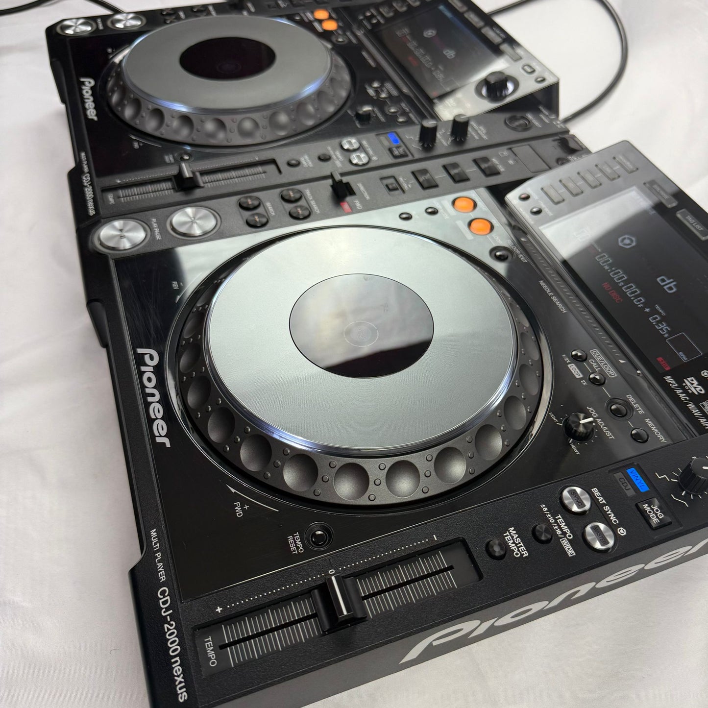 Pioneer CDJ 2000 Nexus Pair NXS - Professional DJ Media Players - Turntable Trader