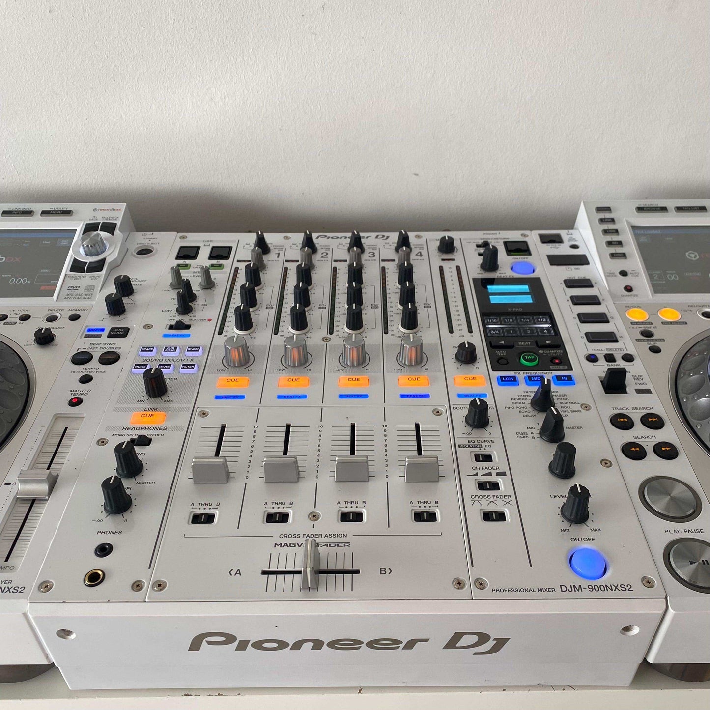 Pioneer CDJ 2000NXS2 & DJM 900NXS2 LTD Edition - Turntable Trader