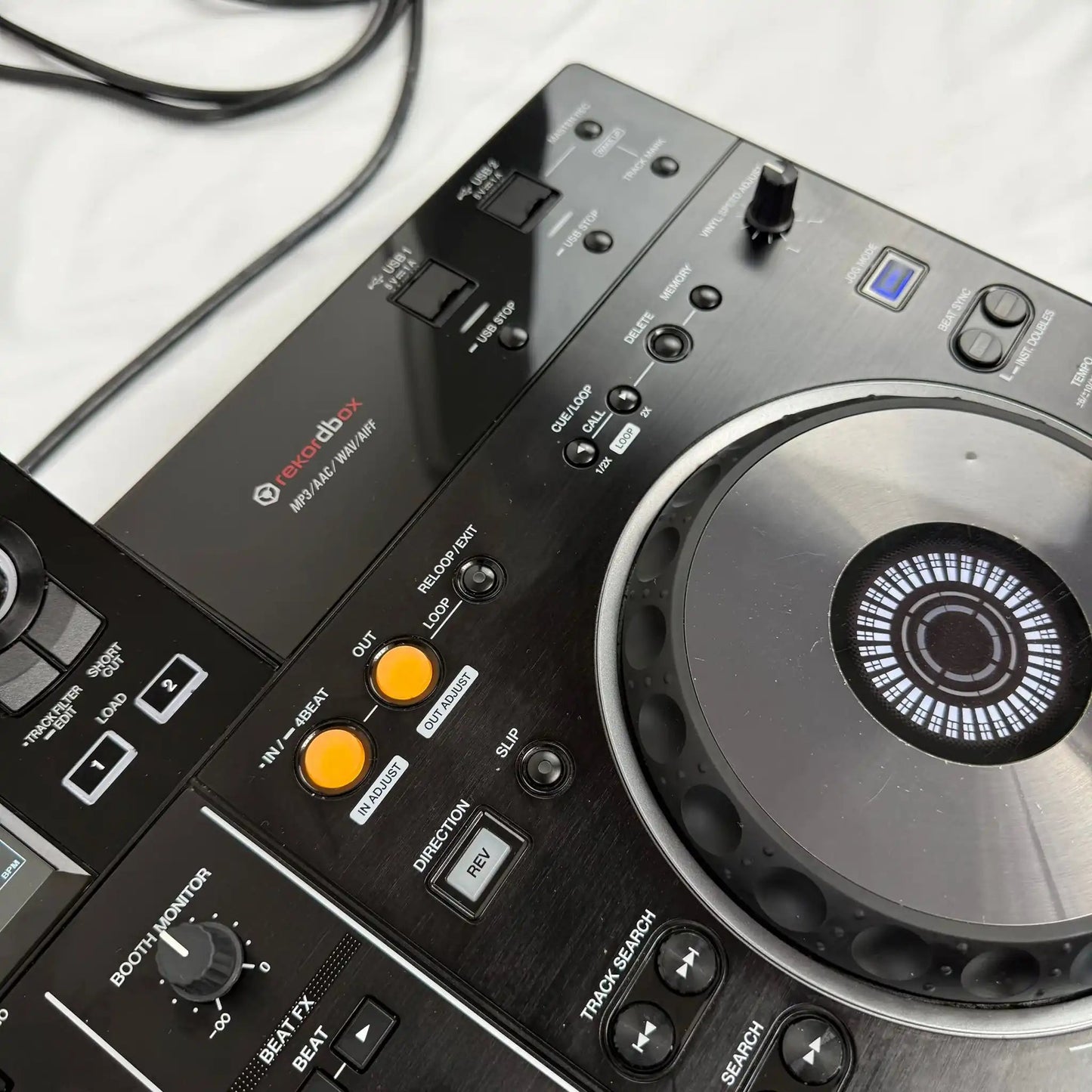 Pioneer DJ XDJ RX2 - Professional All - in - One DJ System - Turntable Trader
