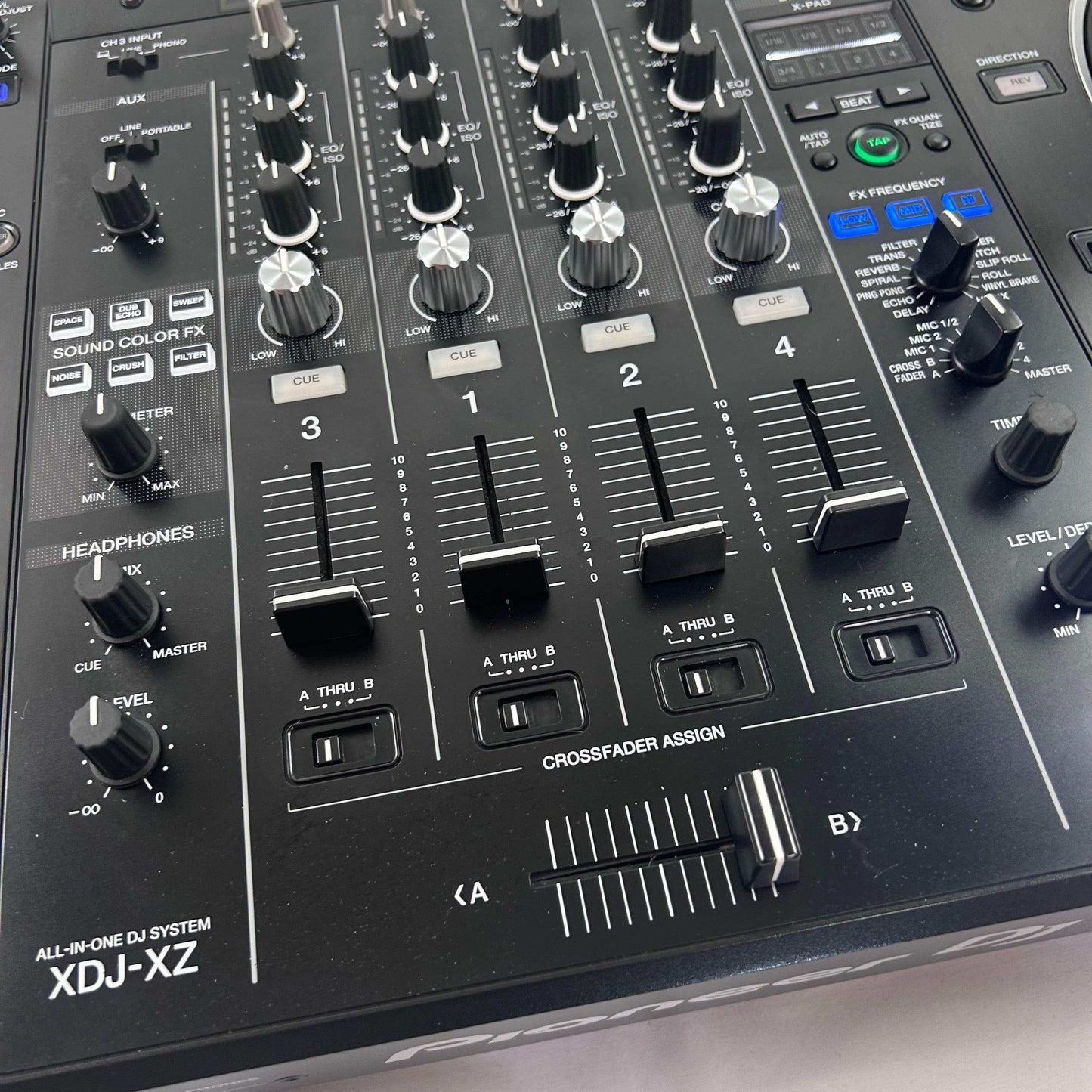 Pioneer DJ XDJ XZ - Professional All - in - One DJ Controller - Turntable Trader