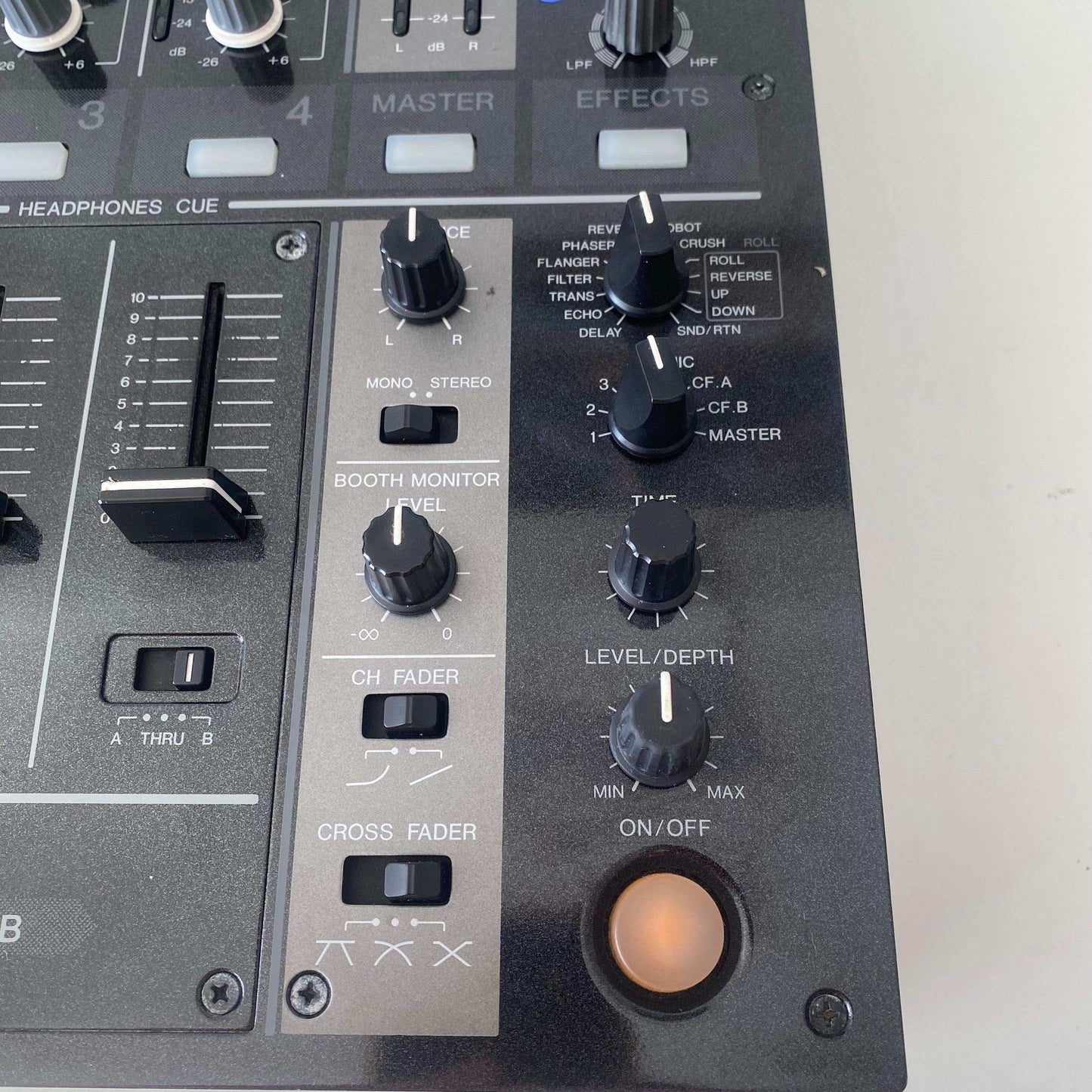 Pioneer DJM - 700 - 4 - Channel Professional DJ Mixer - Turntable Trader