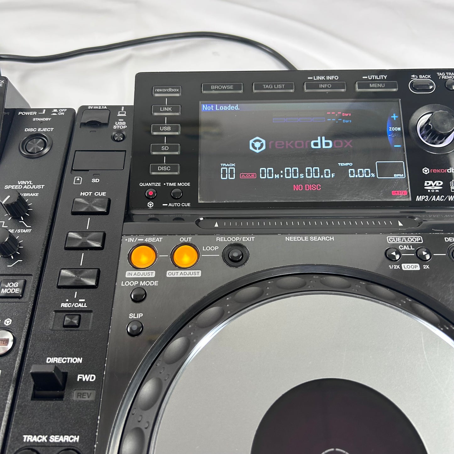 Pioneer CDJ 2000 Nexus Pair NXS - Professional DJ Media Players