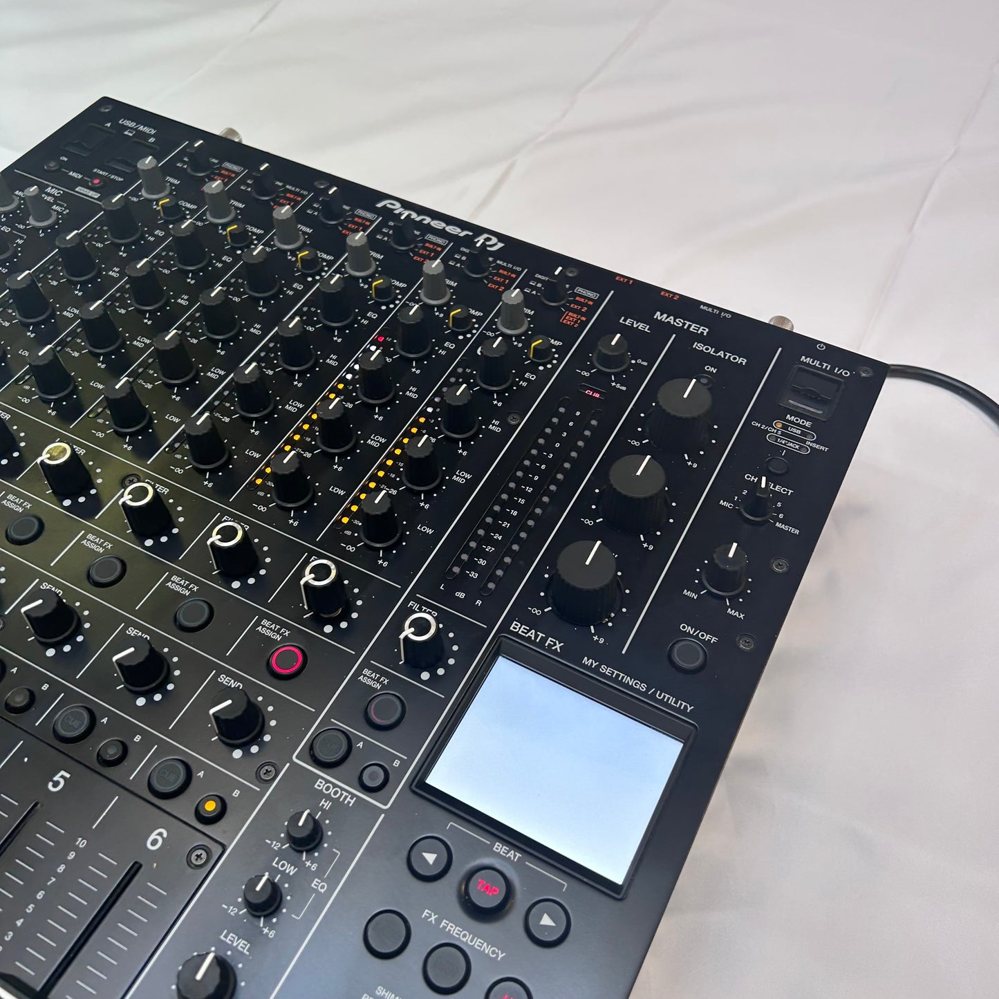 Pioneer DJM V10 - Professional 6-Channel DJ Mixer