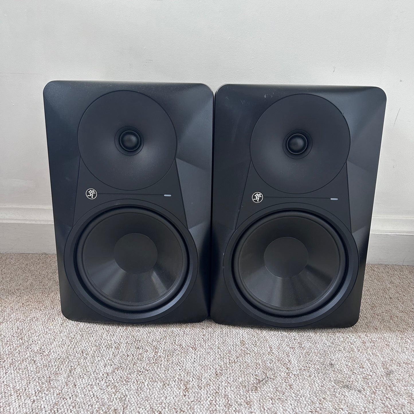 Mackie MR824 8" Monitor Speakers (Pair)