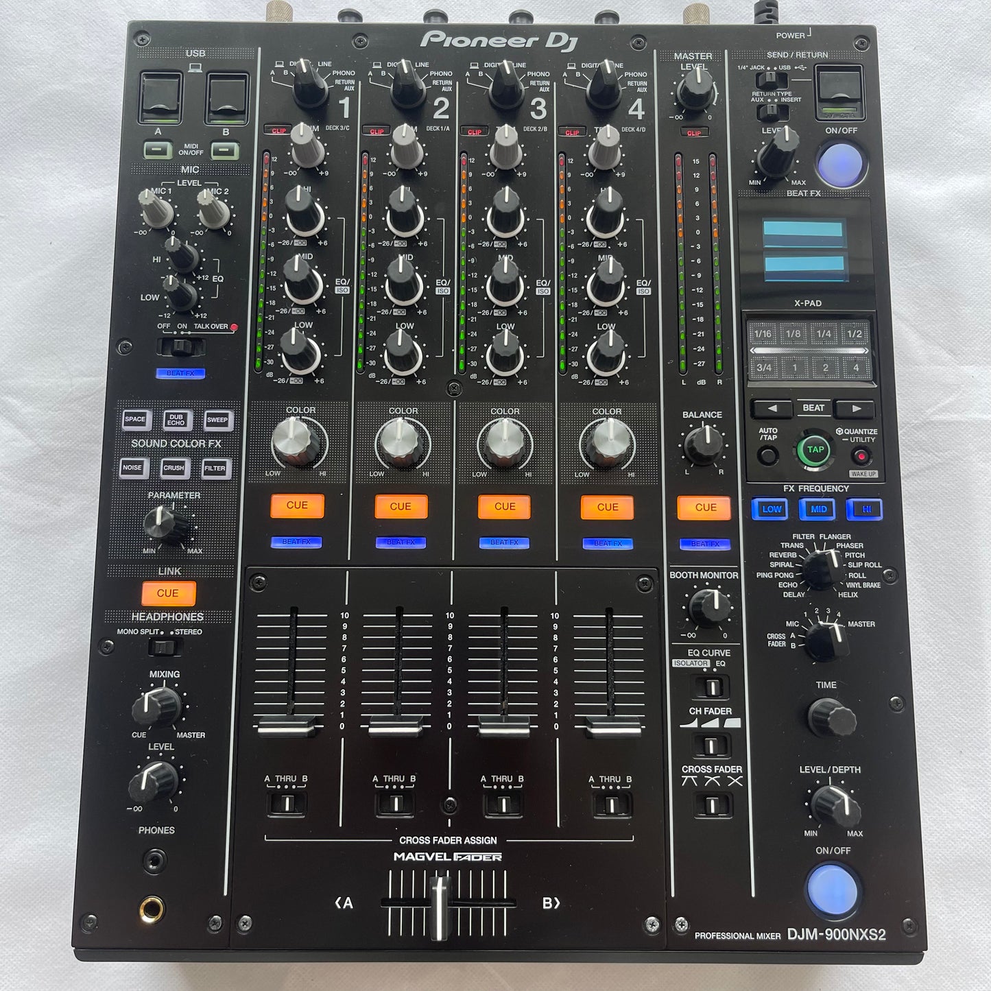 Pioneer DJM 900NXS2 (Boxed & Decksaver)