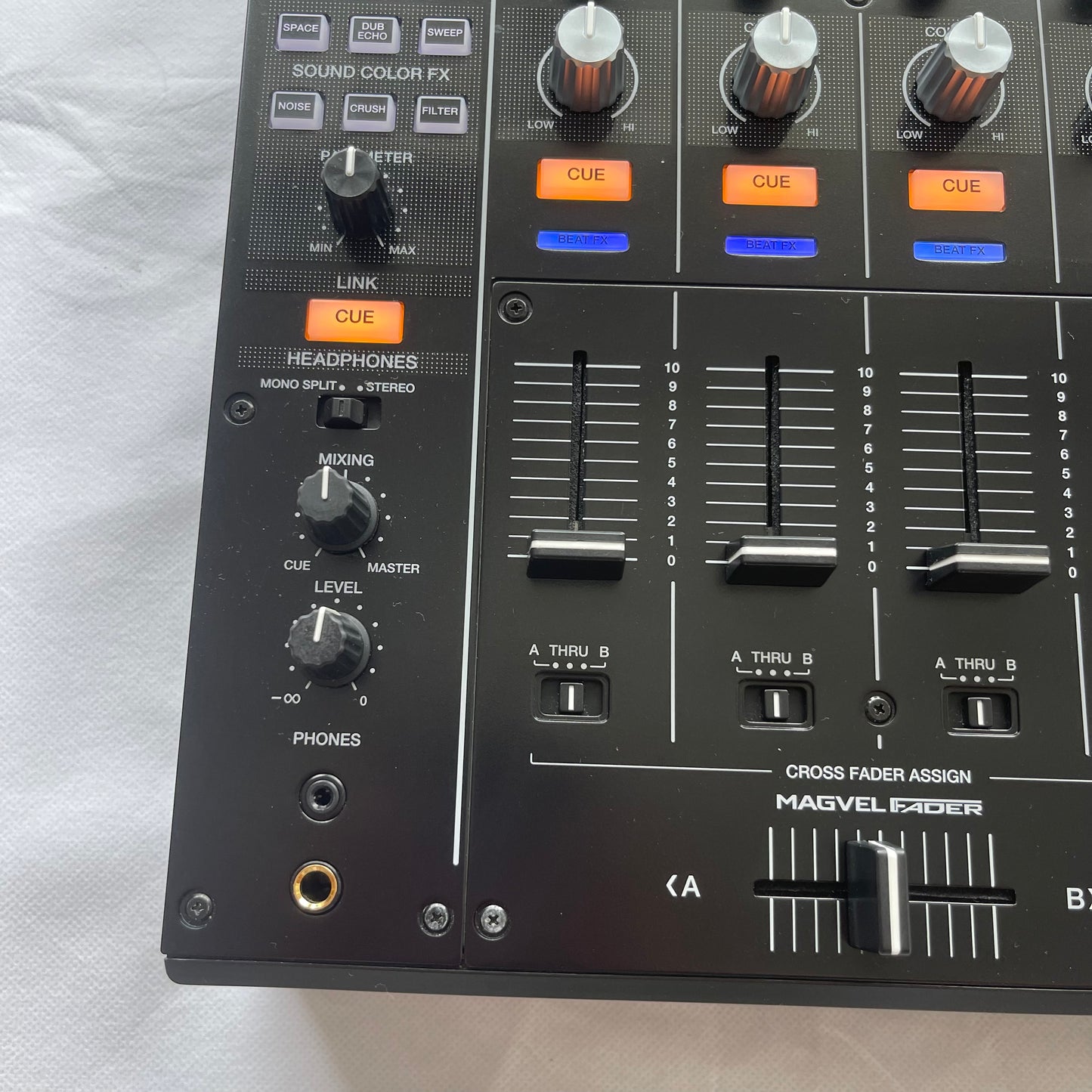 Pioneer DJM 900NXS2 (Boxed & Decksaver)