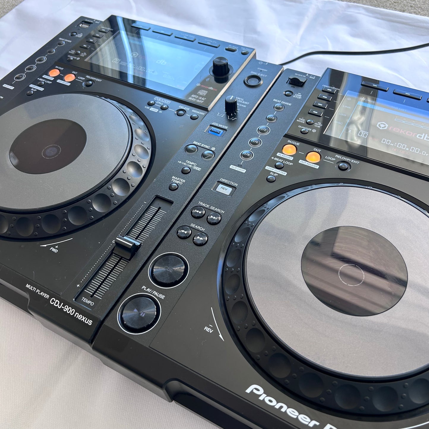 2x Pioneer CDJ 900 Nexus Pair NXS - Turntable Trader 