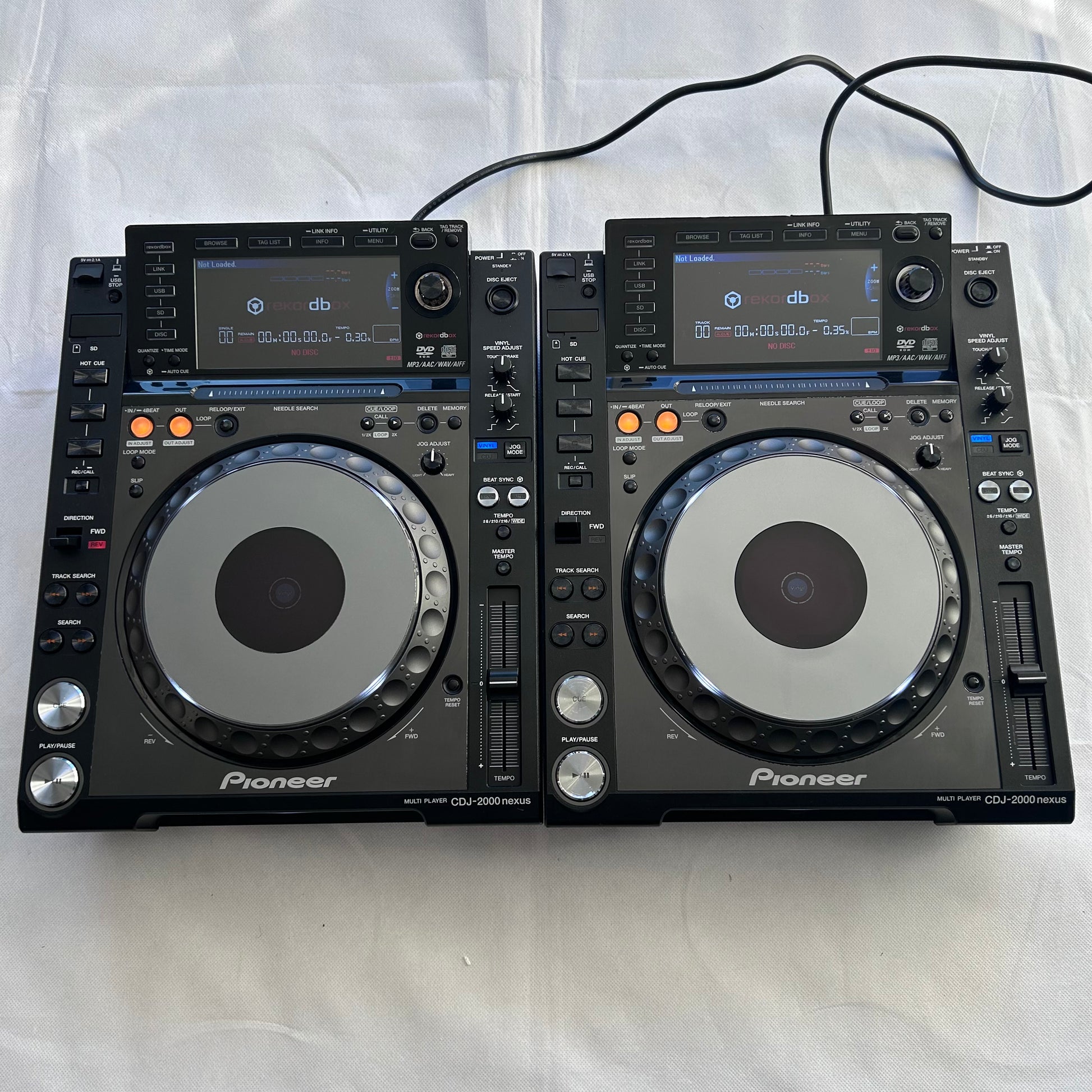 2x Pioneer CDJ 2000 Nexus (NXS 2000nexus, Pair) - Turntable Trader 