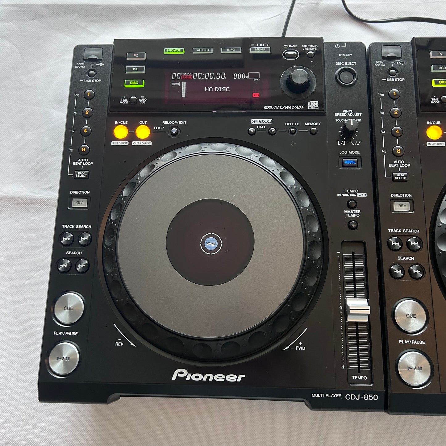 2x Pioneer CDJ 850-K