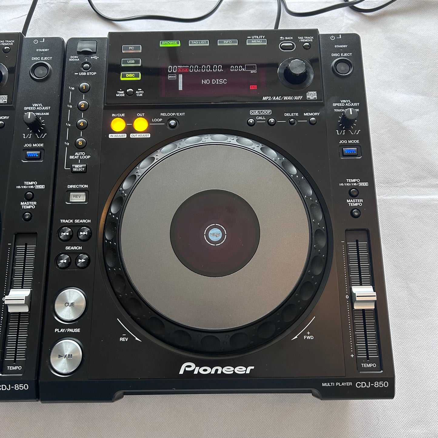 2x Pioneer CDJ 850-K