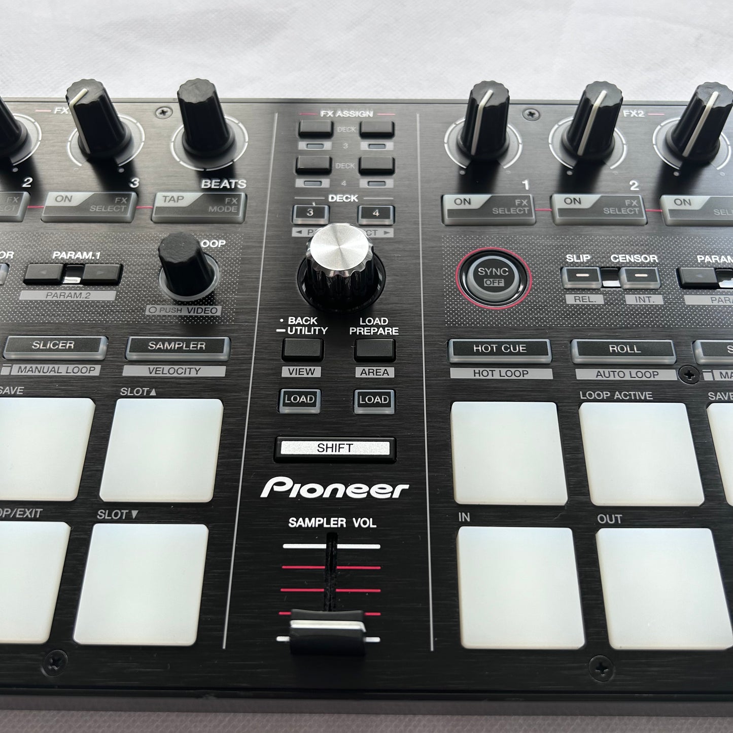 Pioneer DDJ-SP1 with Stand & Decksaver