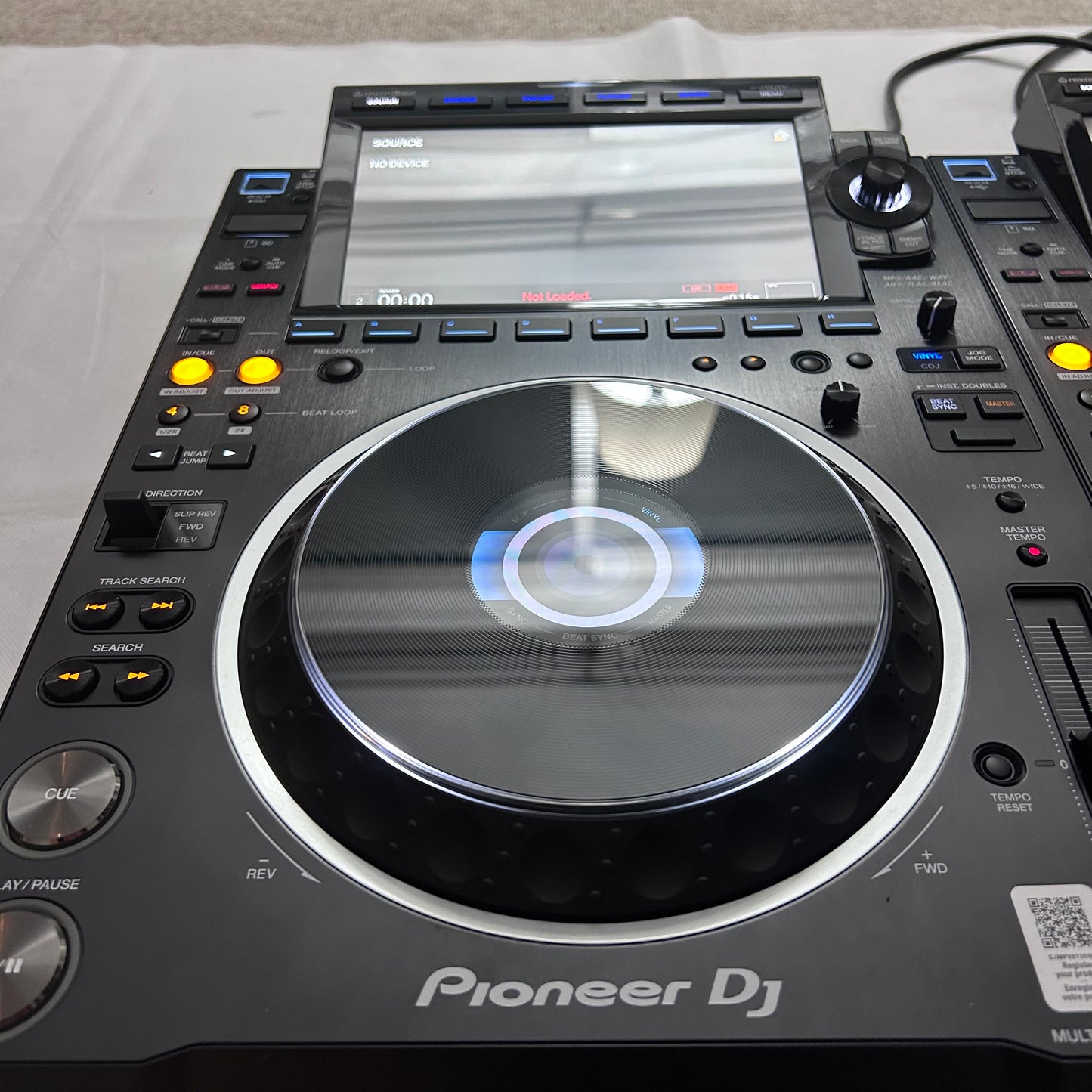 2x Pioneer CDJ 3000