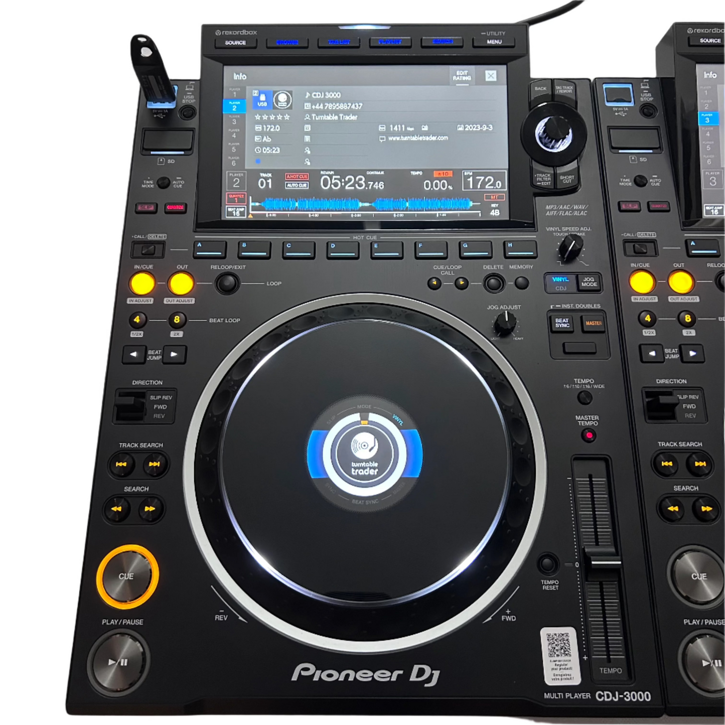 2x Pioneer CDJ 3000