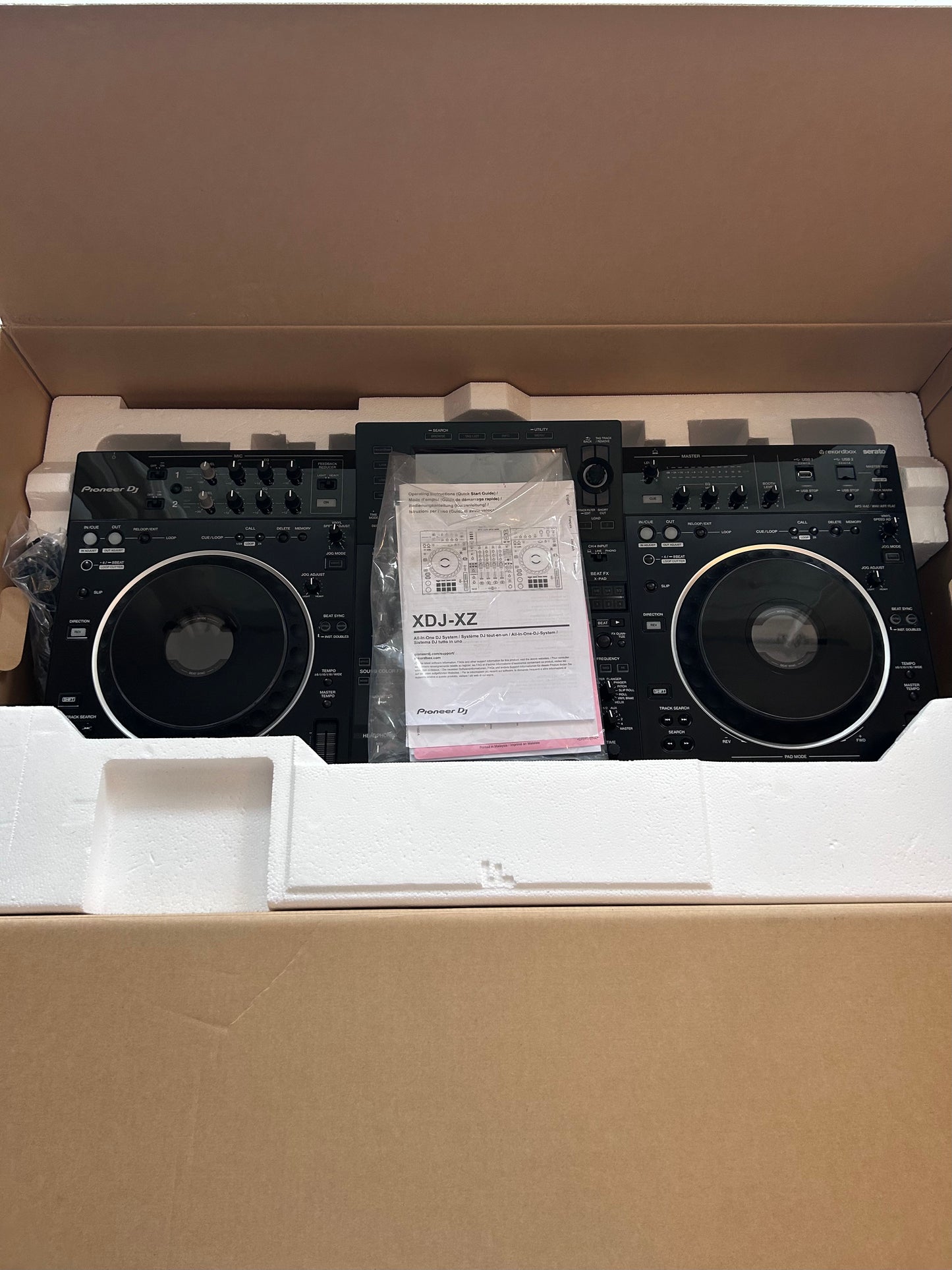 Pioneer DJ XDJ XZ Like NEW