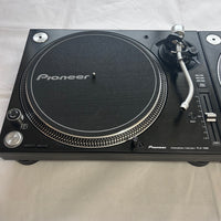 Pioneer PLX 1000 Pair - Professional DJ Turntables