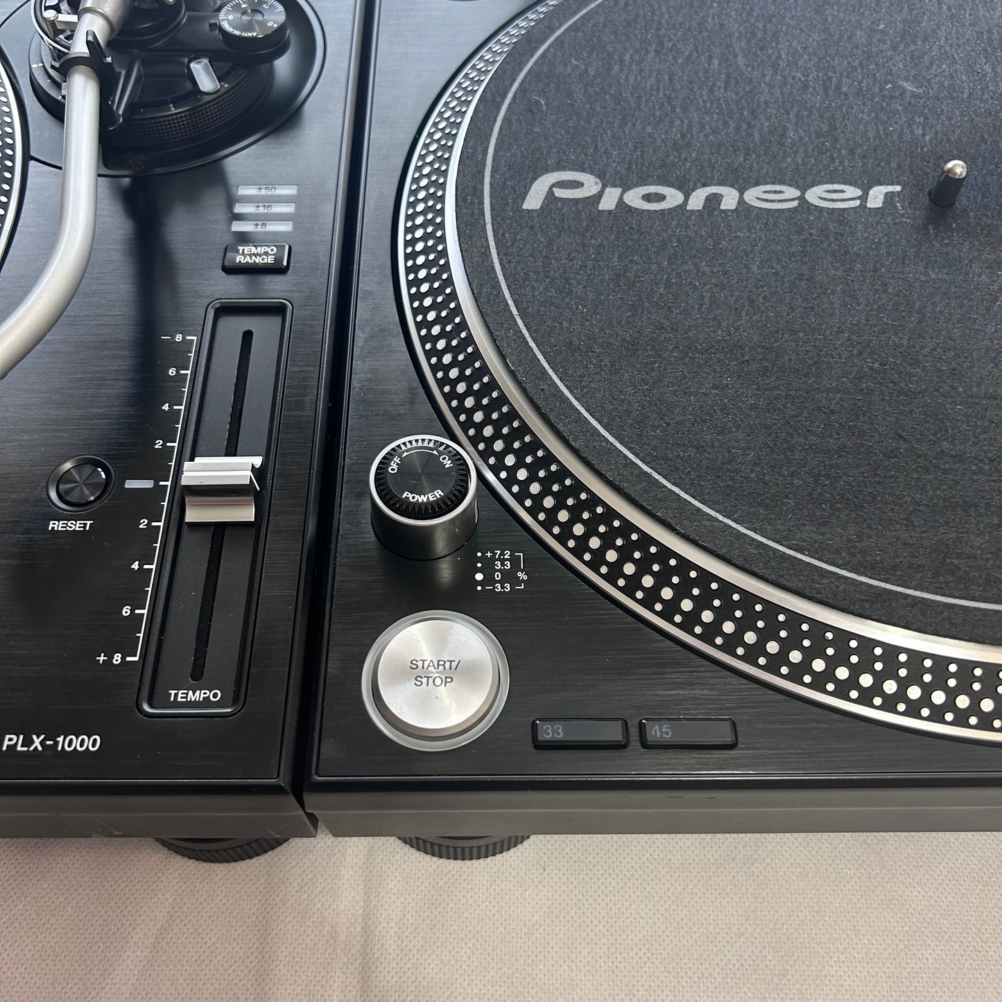 Pioneer PLX 1000 Turntables