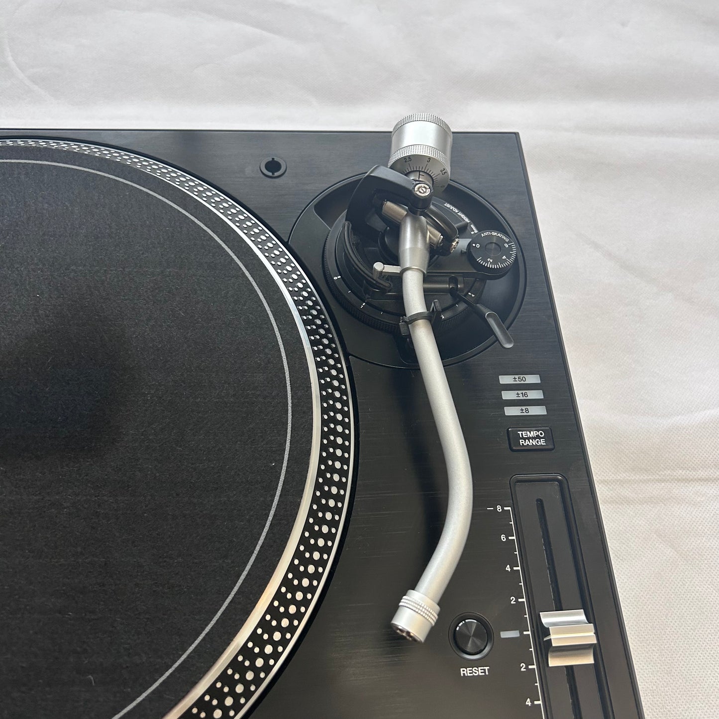 Pioneer PLX 1000 Turntables