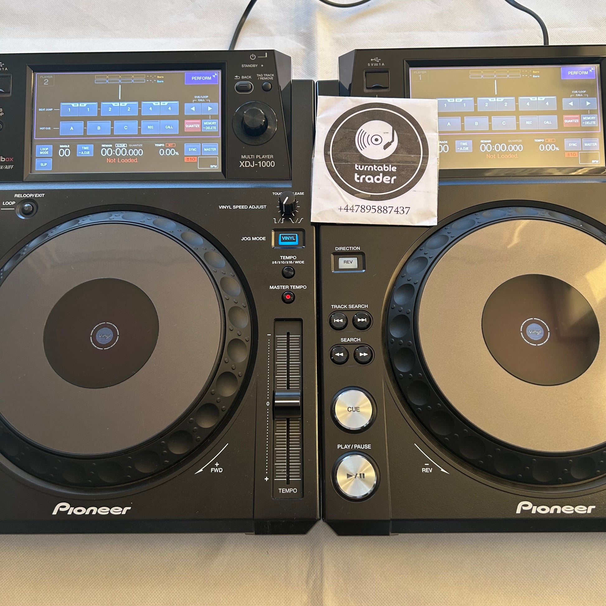 Pioneer XDJ 1000 Pair — профессиональные DJ-медиаплееры — Turntable Trader