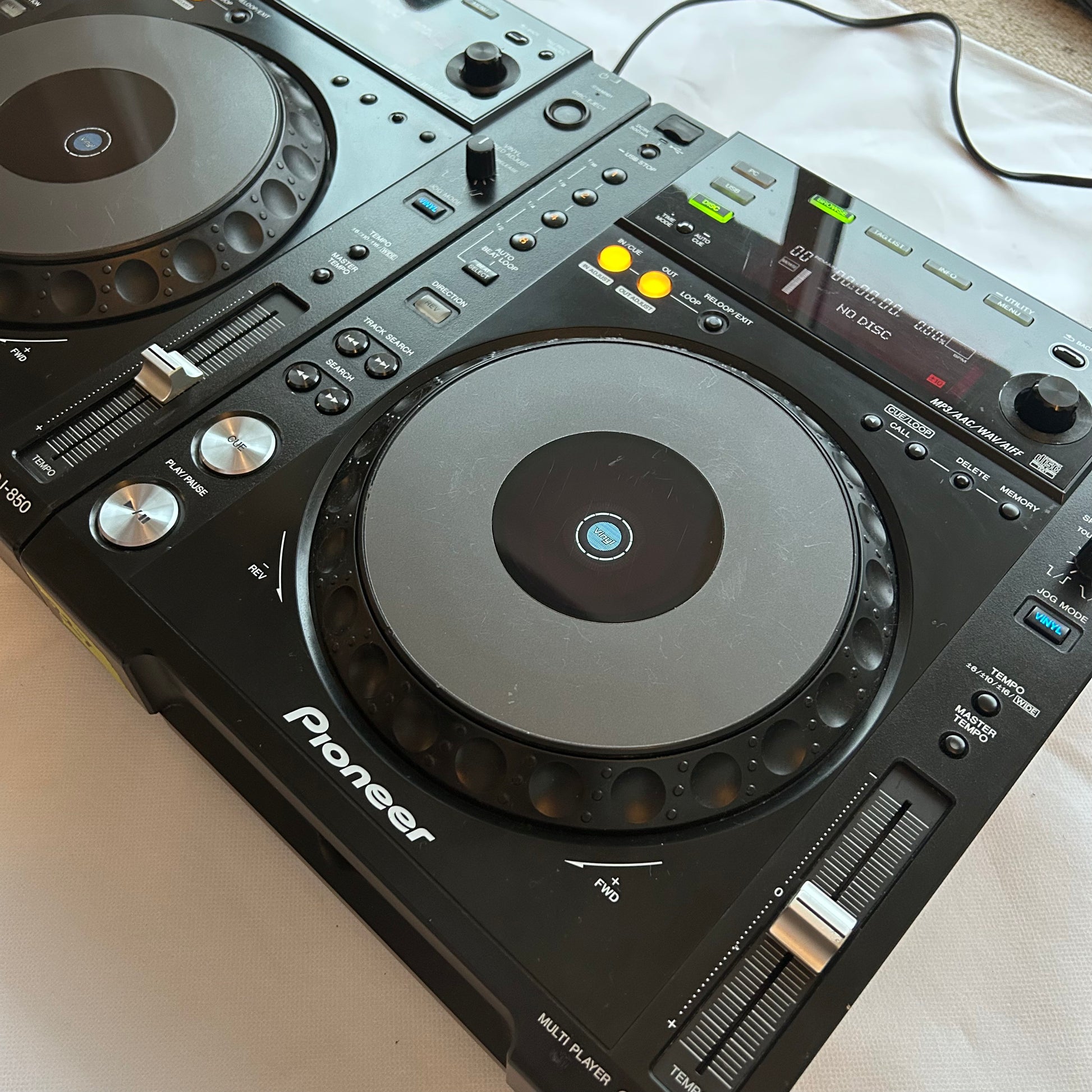 Used Pioneer CDJ 850-K Pair - Professional DJ Media Players for sale at Turntable Trader – Refurbished DJ Equipment