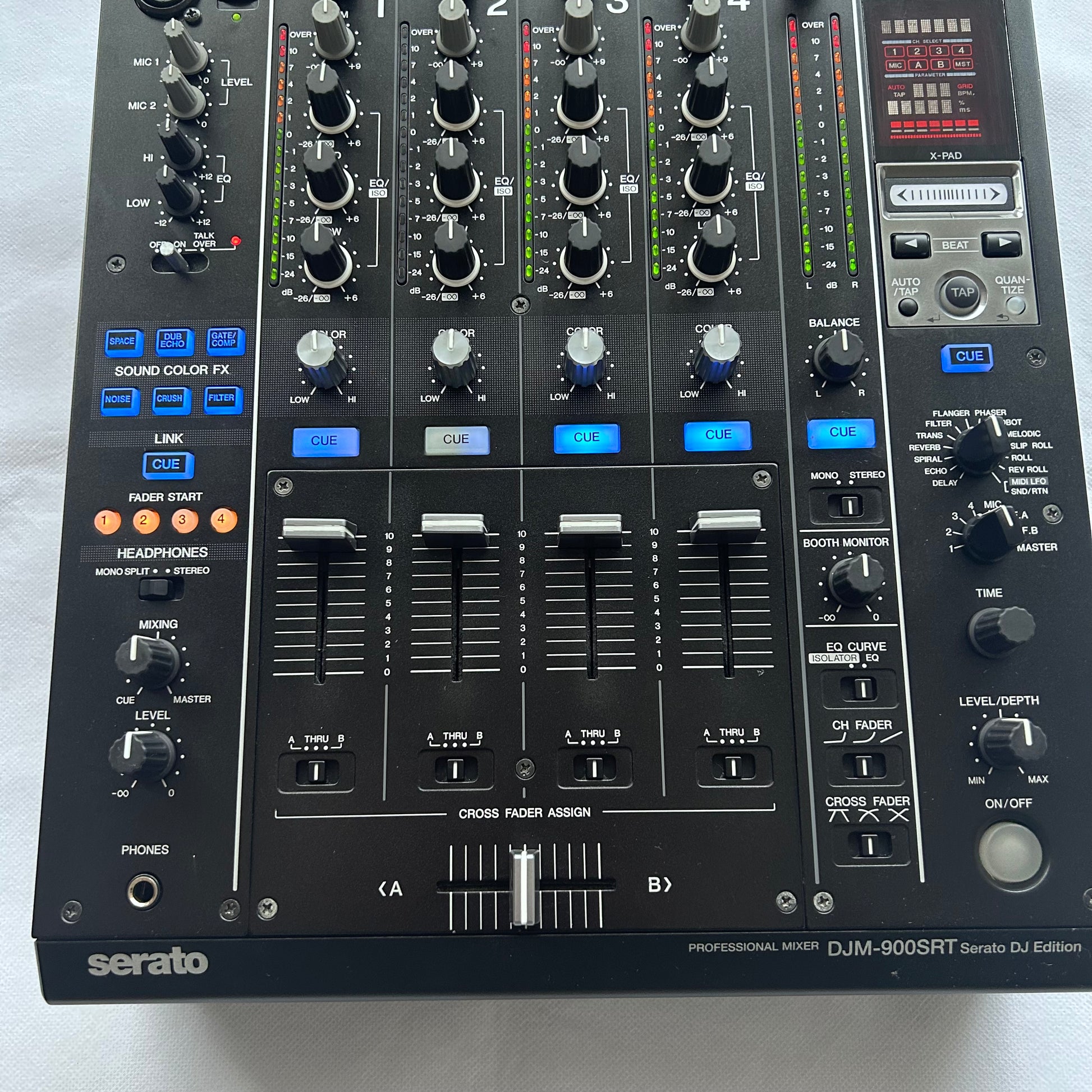 Pioneer DJ DJM 900 SRT — профессиональный 4-канальный DJ-микшер для Serato — Turntable Trader