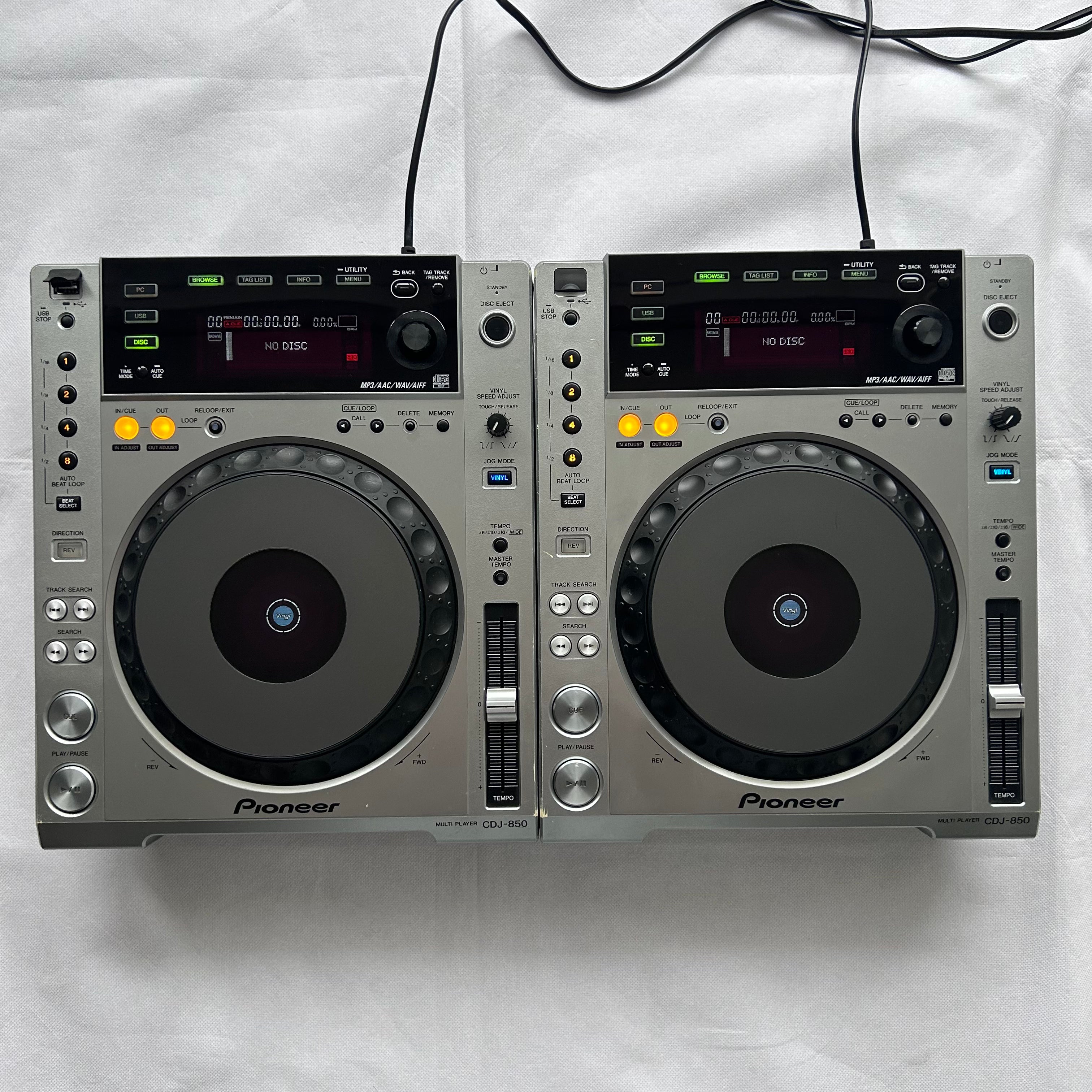 Pioneer CDJ-850 Pair - Professional DJ Players - FREE 24H Shipping Pioneer CDJ-850 Pair - Professional DJ Players - FREE 24H Shipping