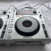 Pioneer CDJ-850 Pair - Professional DJ Multi-Players - Turntable Trader 