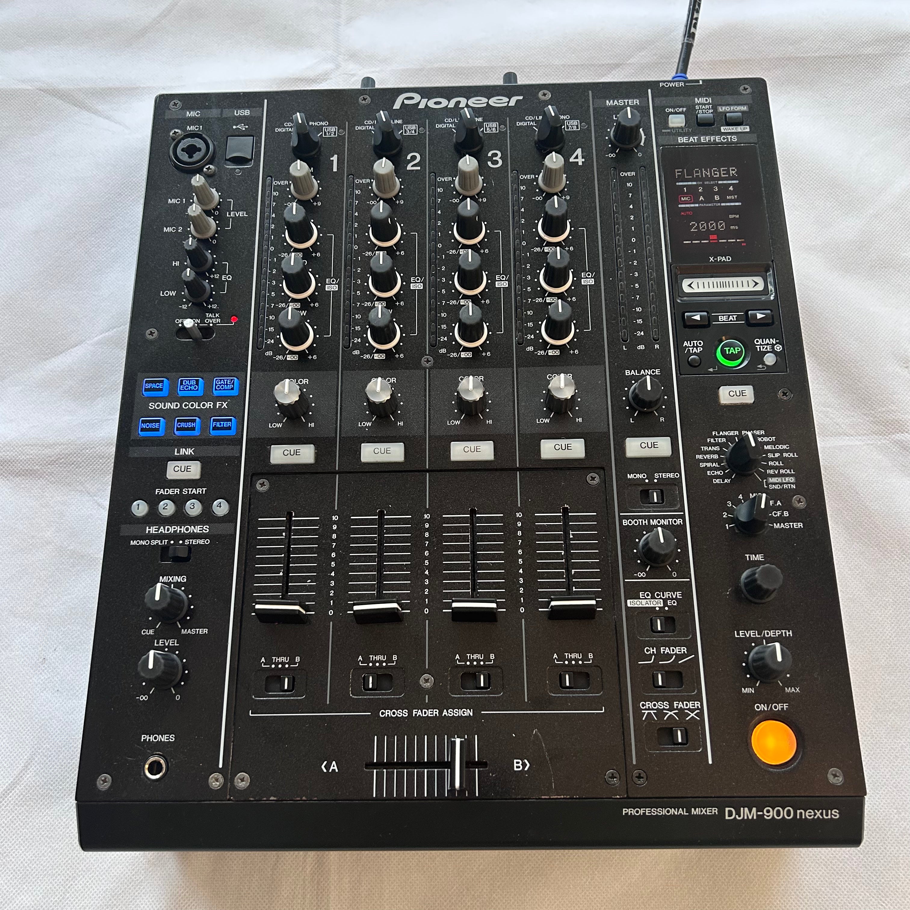 Pioneer DJM 900 Nexus DJ Mixer - FREE 24H Shipping – Turntable Trader Pioneer DJM 900 Nexus DJ Mixer - FREE 24H Shipping – Turntable Trader