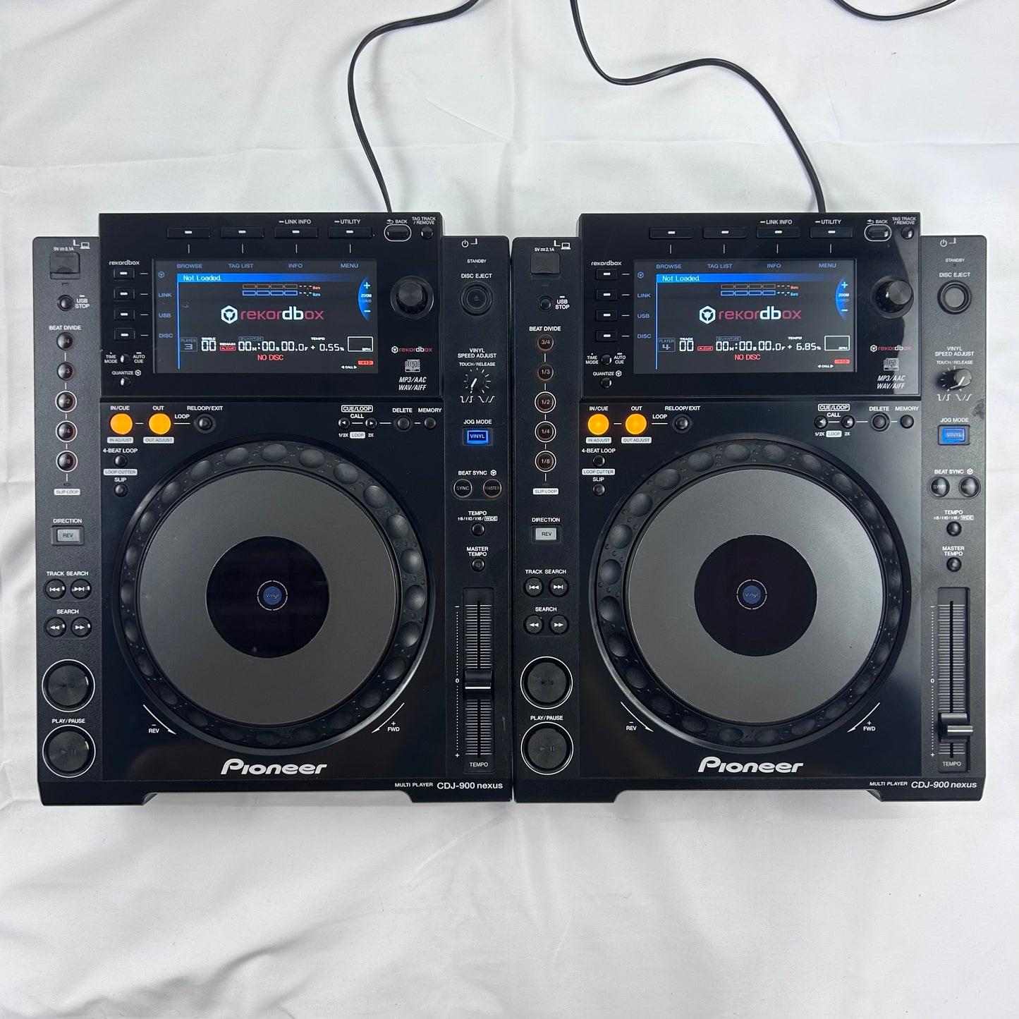 Pioneer CDJ 900 Nexus Pair - Professional DJ Media Players