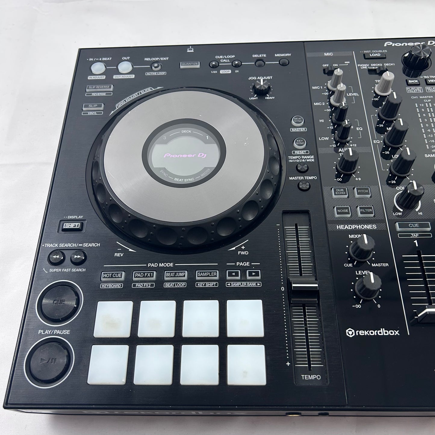 Pioneer DDJ 800 - Professional 2 Channel DJ Controller