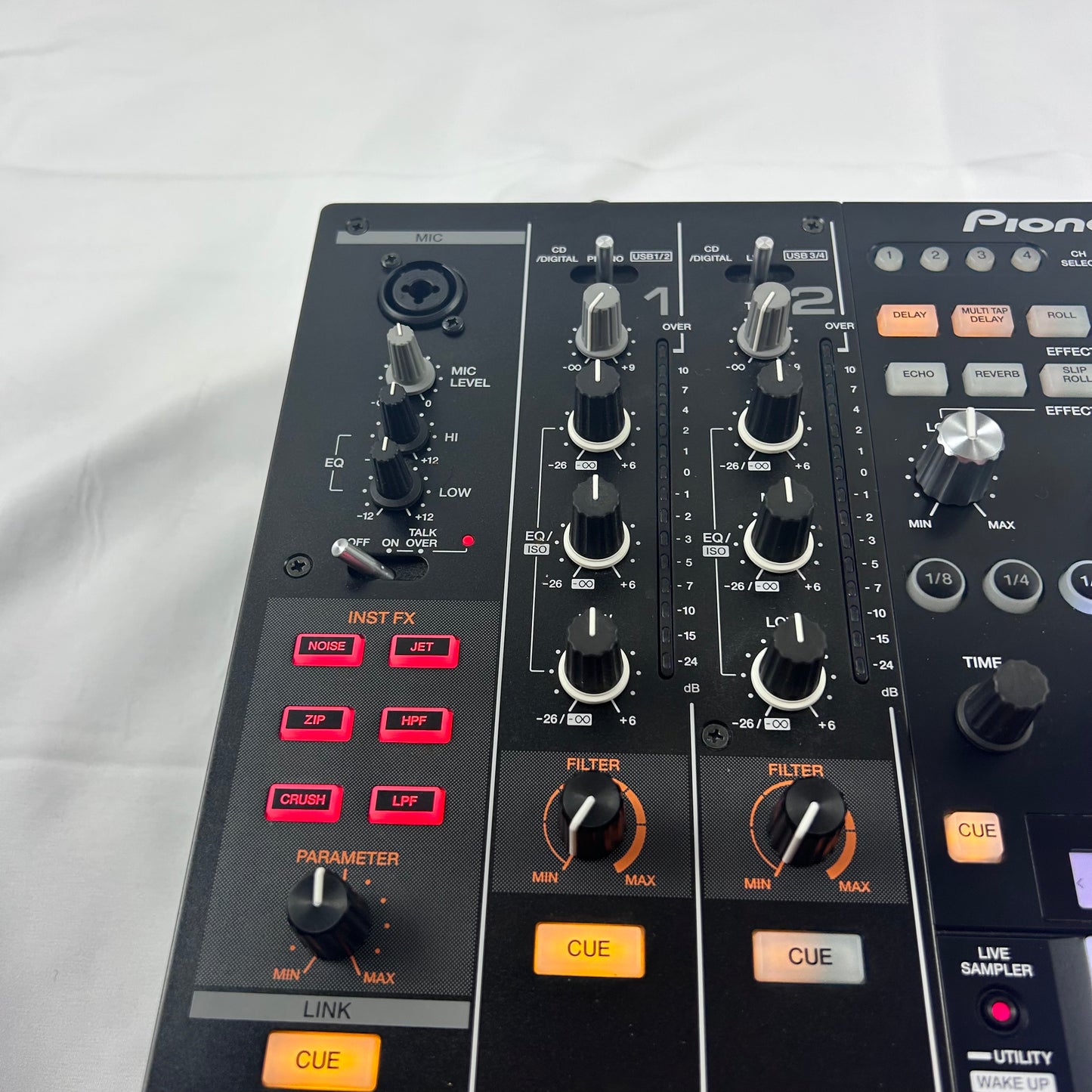 Pioneer DJM 2000 Nexus - 4 Channel Professional DJ Mixer