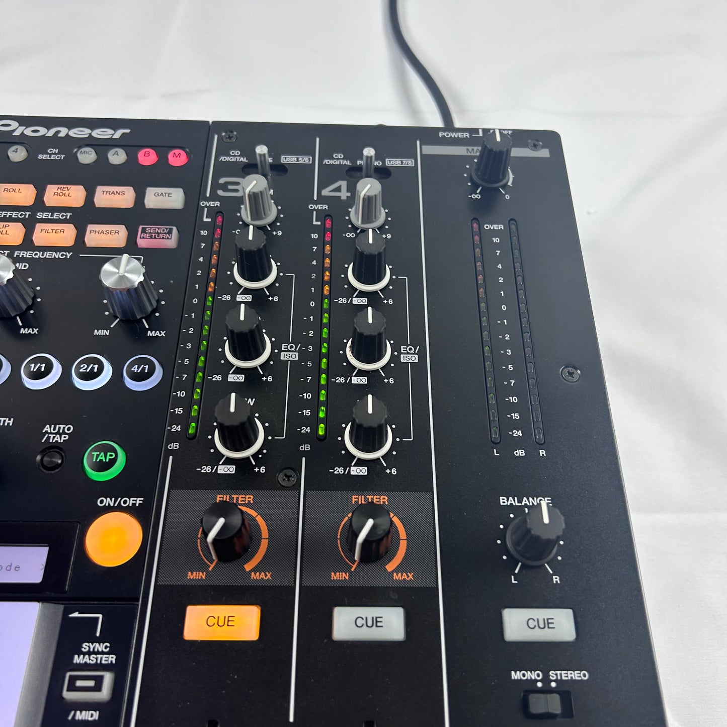 Pioneer DJM 2000 Nexus - 4 Channel Professional DJ Mixer