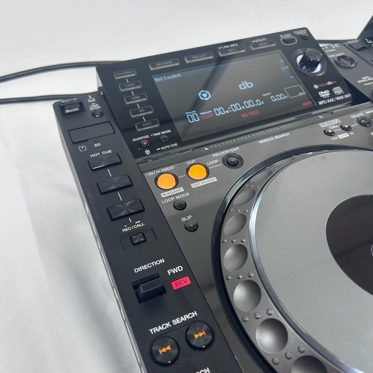 Pioneer CDJ 2000 Nexus Pair NXS - Professional DJ Media Players