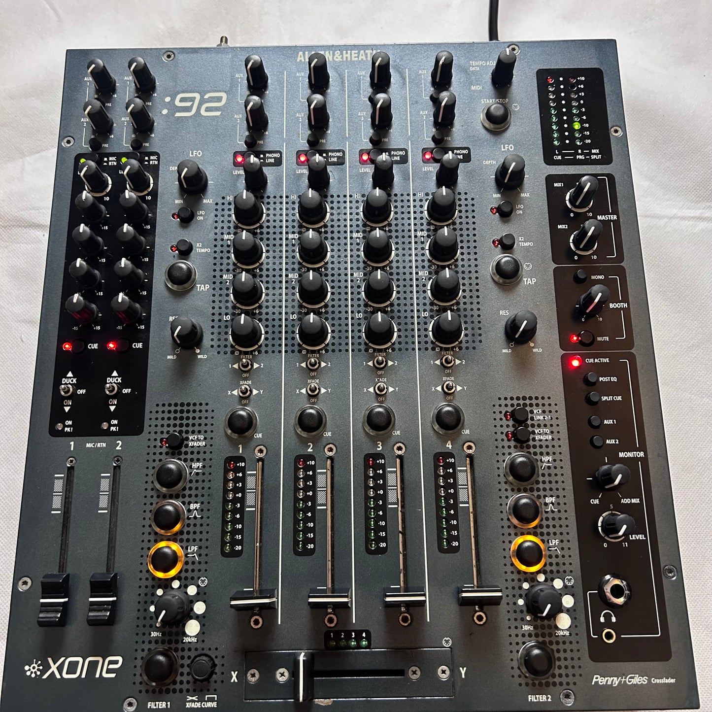 Allen & Heath XONE 92 & Flight Case