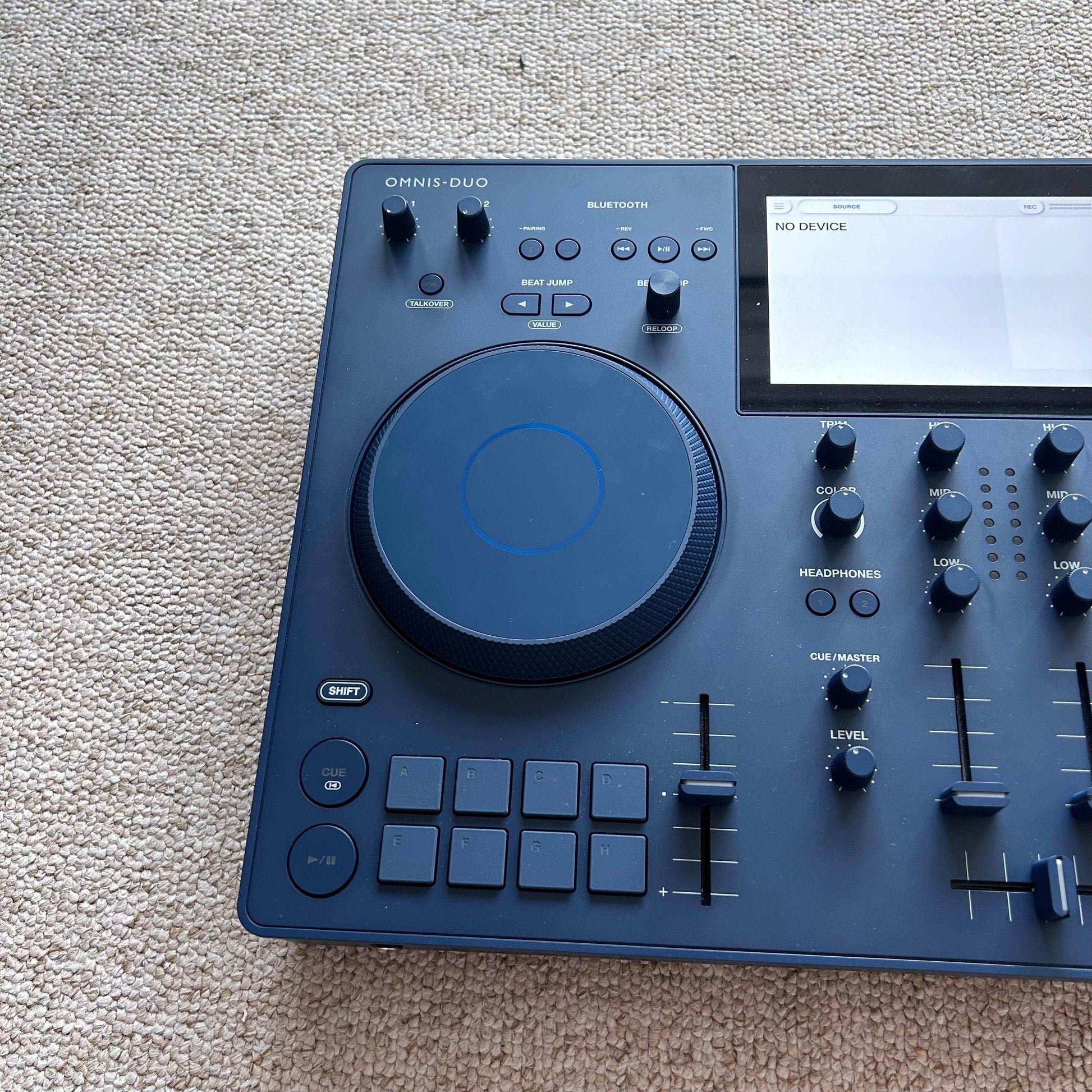 AlphaTheta OMNIS DUO DJ Controller - Turntable Trader