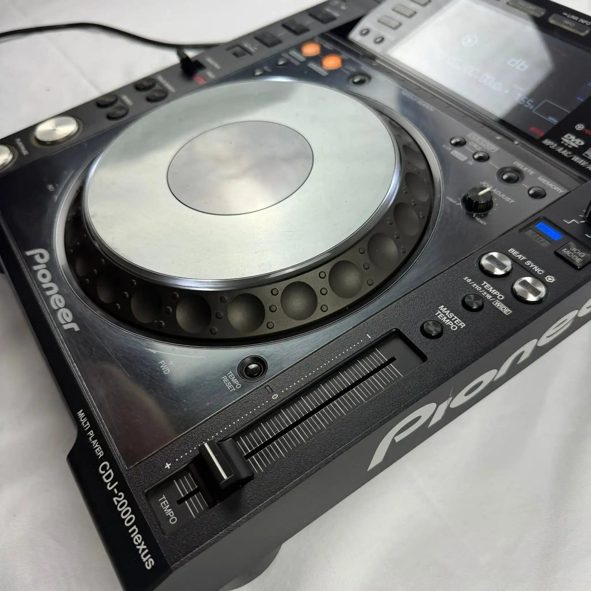 Pioneer CDJ 2000 Nexus - Professional DJ Media Player - Turntable Trader