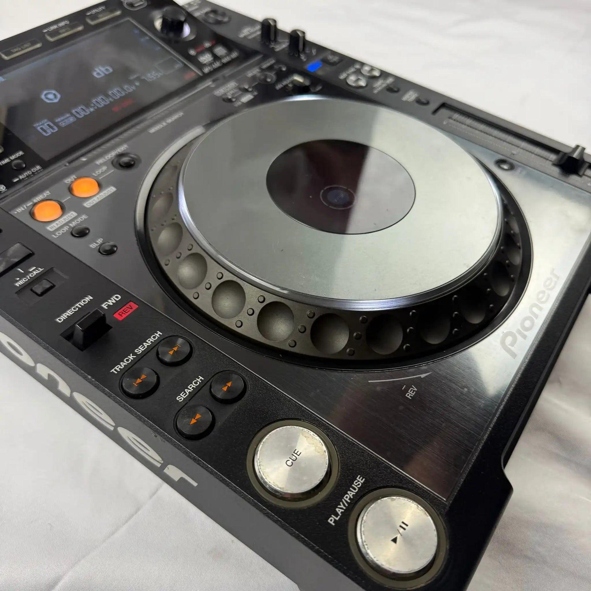 Pioneer CDJ 2000 Nexus - Professional DJ Media Player - Turntable Trader