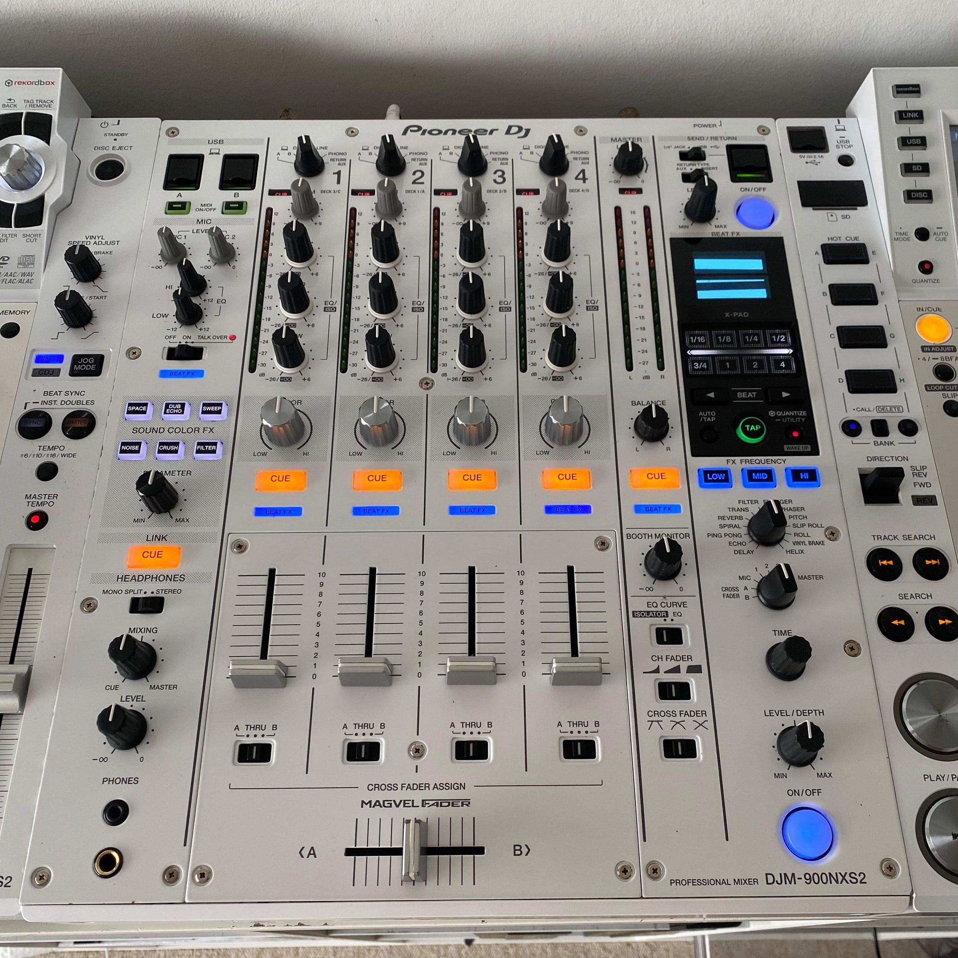 Pioneer CDJ 2000NXS2 и DJM 900NXS2 LTD Edition — Turntable Trader