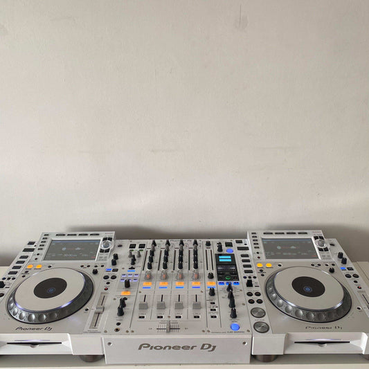Pioneer CDJ 2000NXS2 & DJM 900NXS2 LTD Edition - Turntable Trader